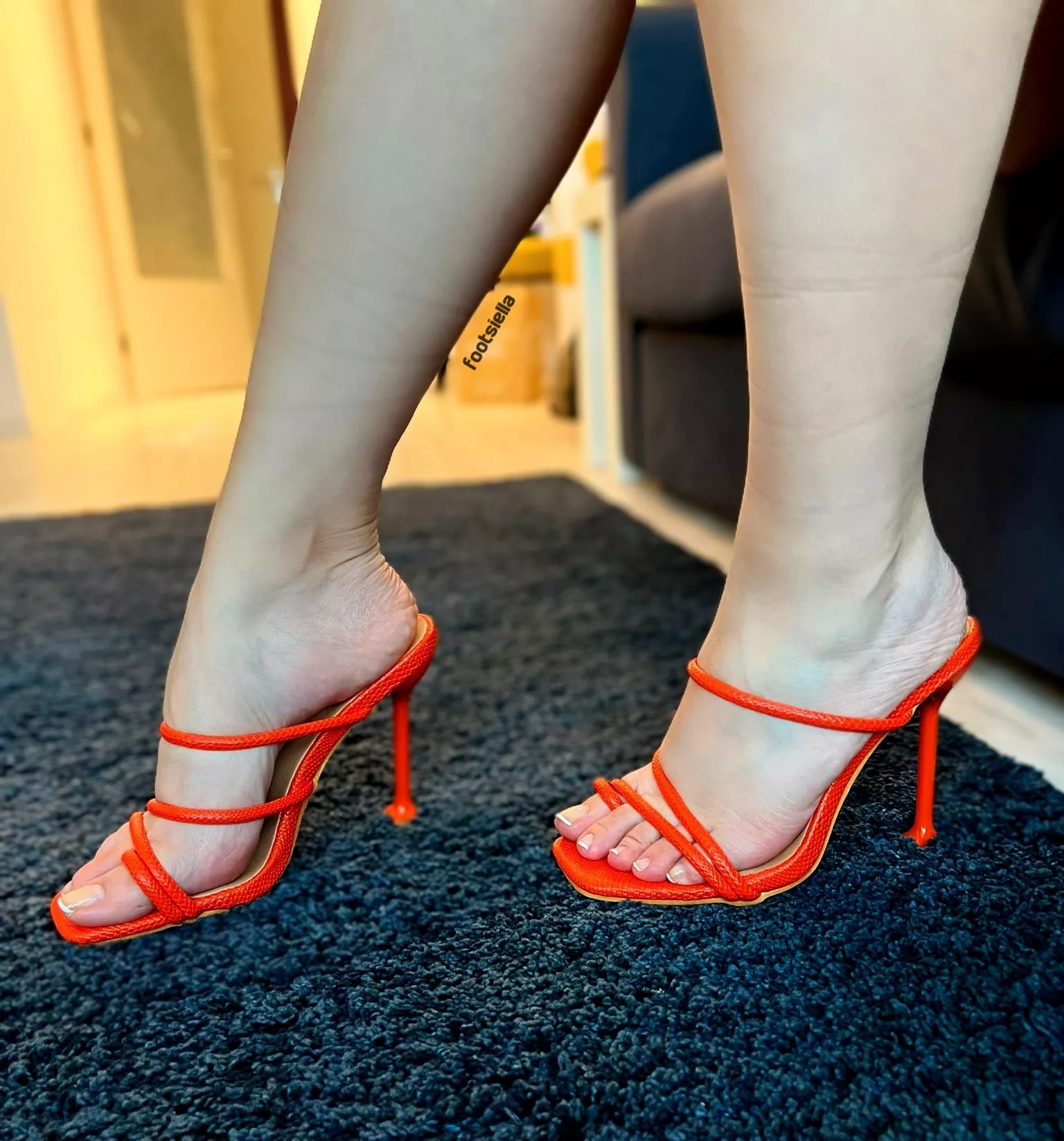 my first ever red heels 😍