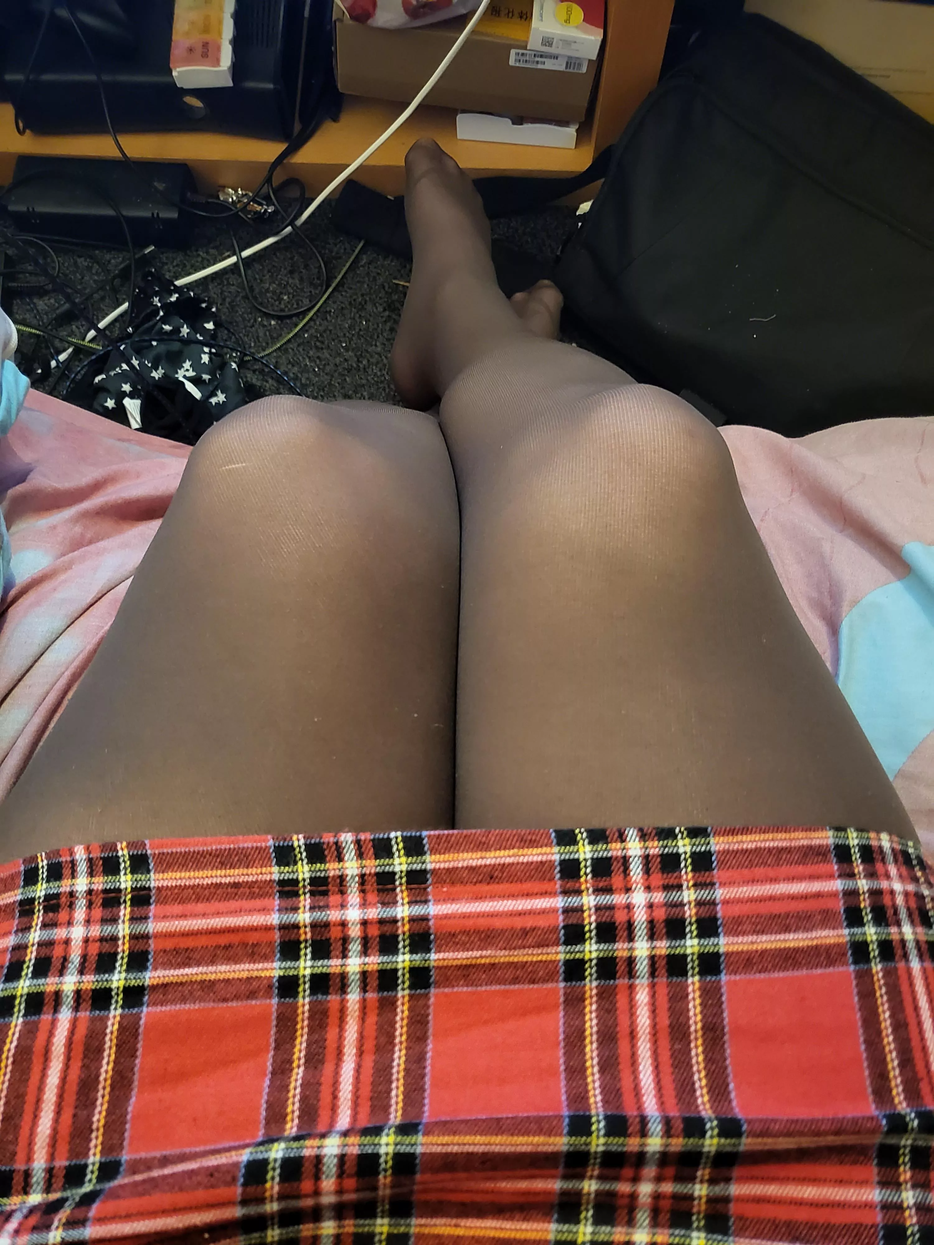 short skirt and tights 😍