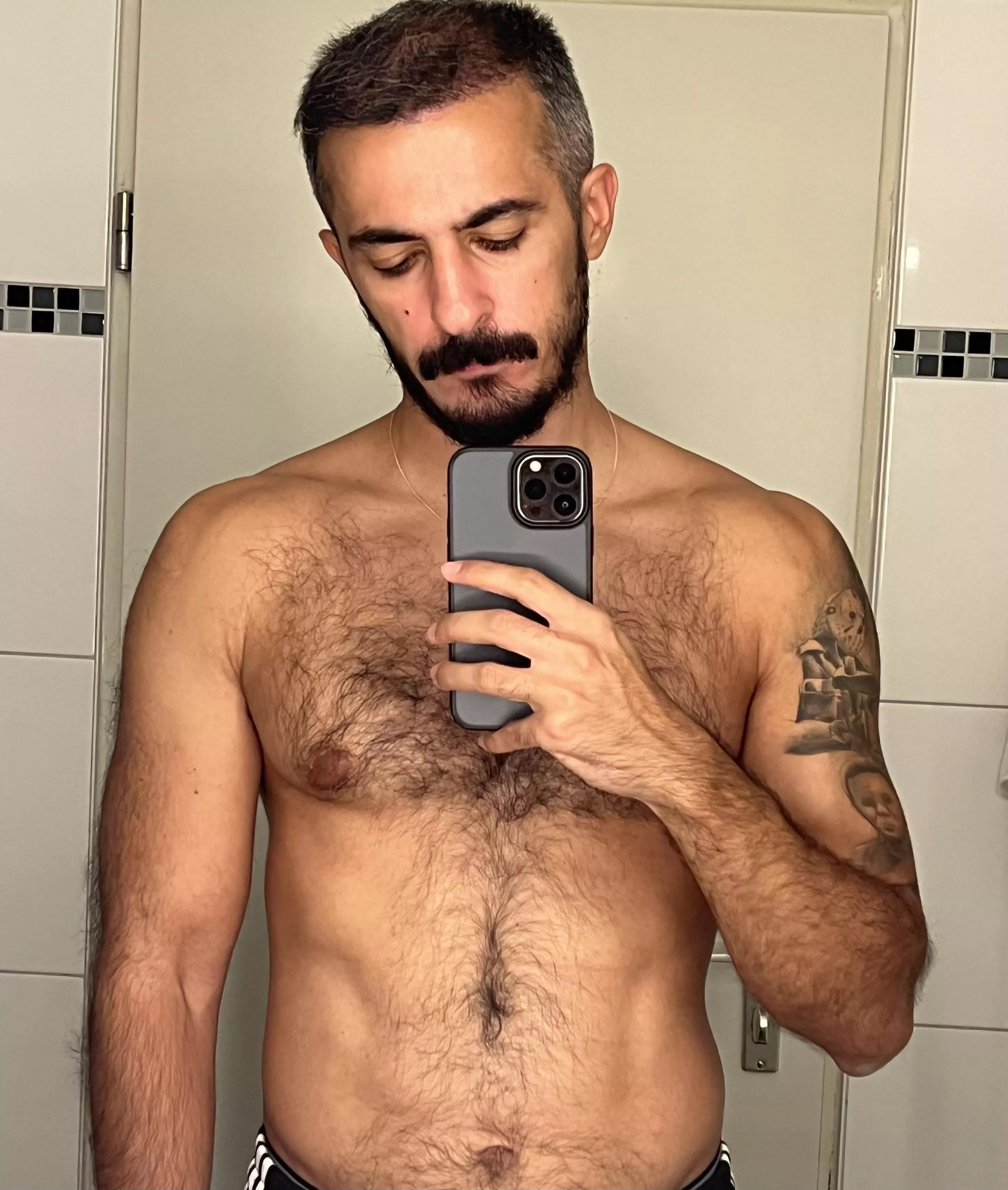 I like being hairy. ðŸº