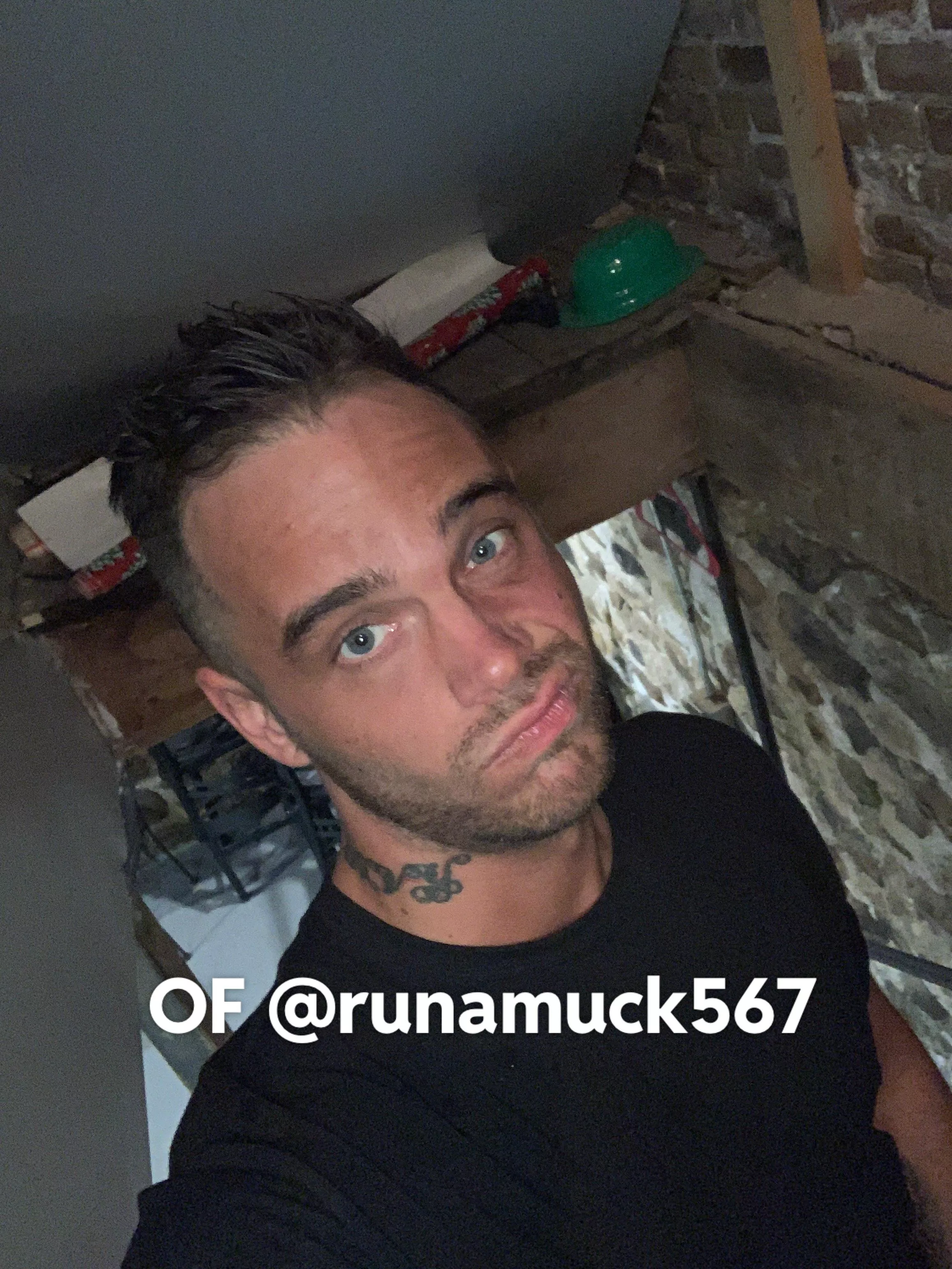 Cum check out my page new content everyday @runamuck567 free to subscribe m(33)