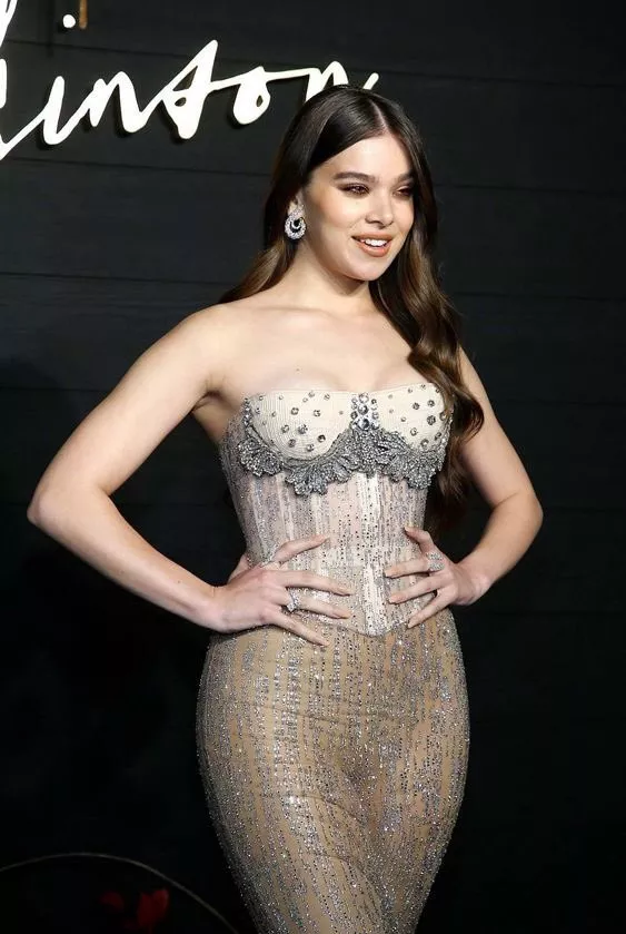 Hailee Steinfeld