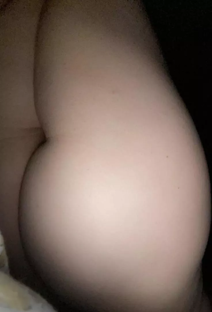 Kiss my fat ass goodnight 😈😻👅