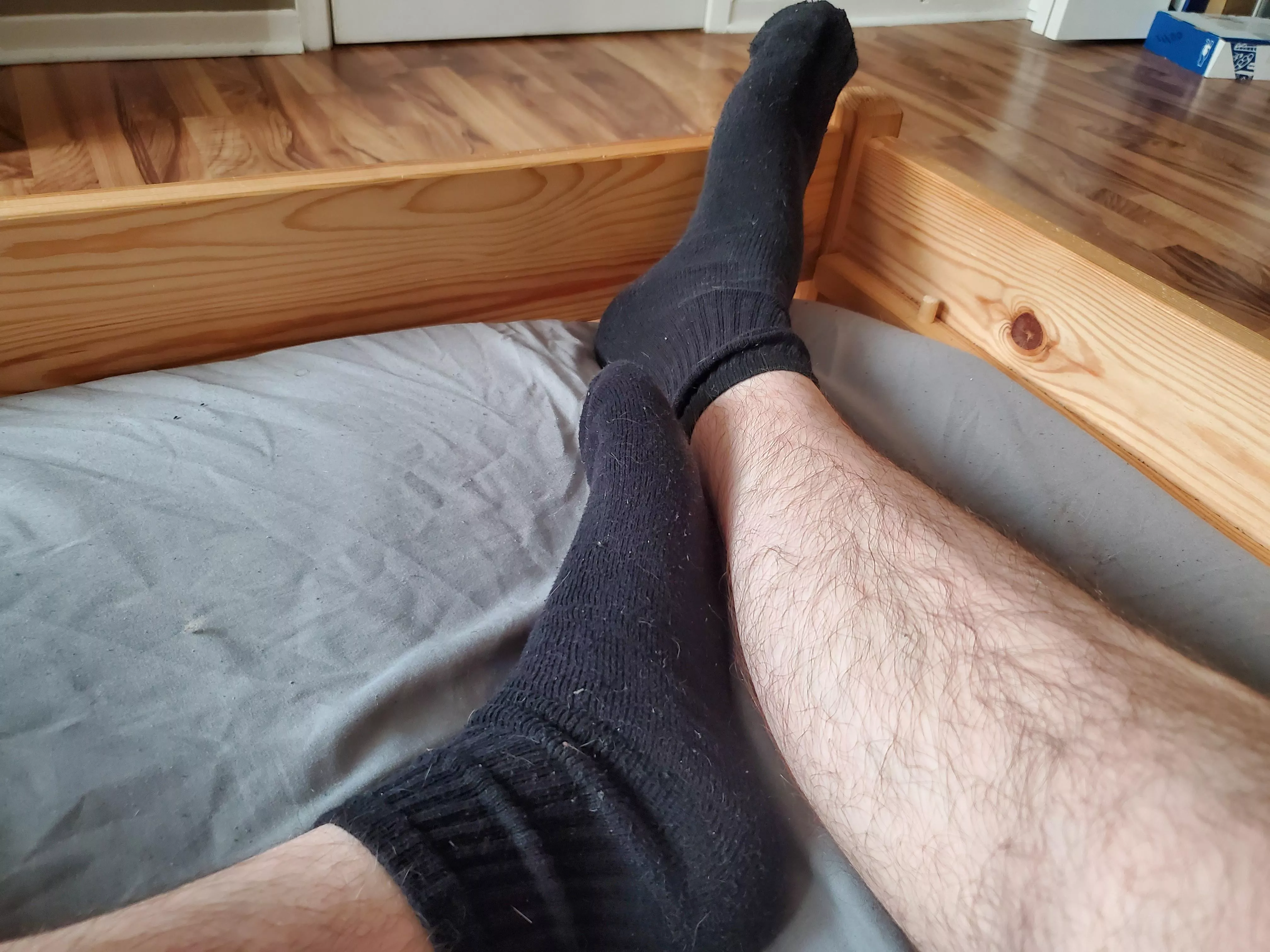 anyone wanna help daddy take his socks off?