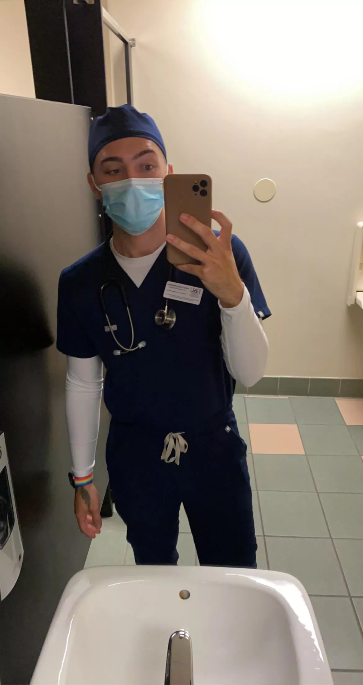 Just started nursing school, wish me luck :)))