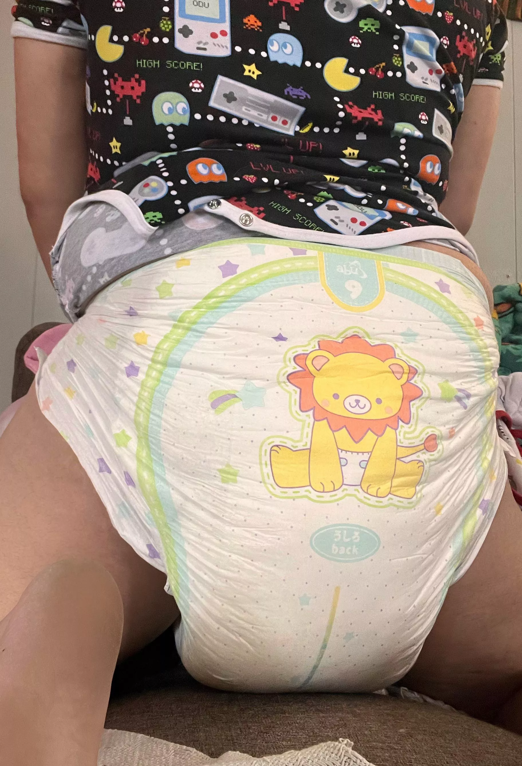 Tfw my diaper was heavy enough to reach the couch but I still wasn’t allowed to change 🥺