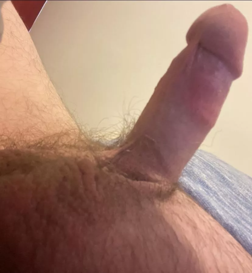 I wish I was getting my rock hard cock sucked right now! ðŸ¤¤