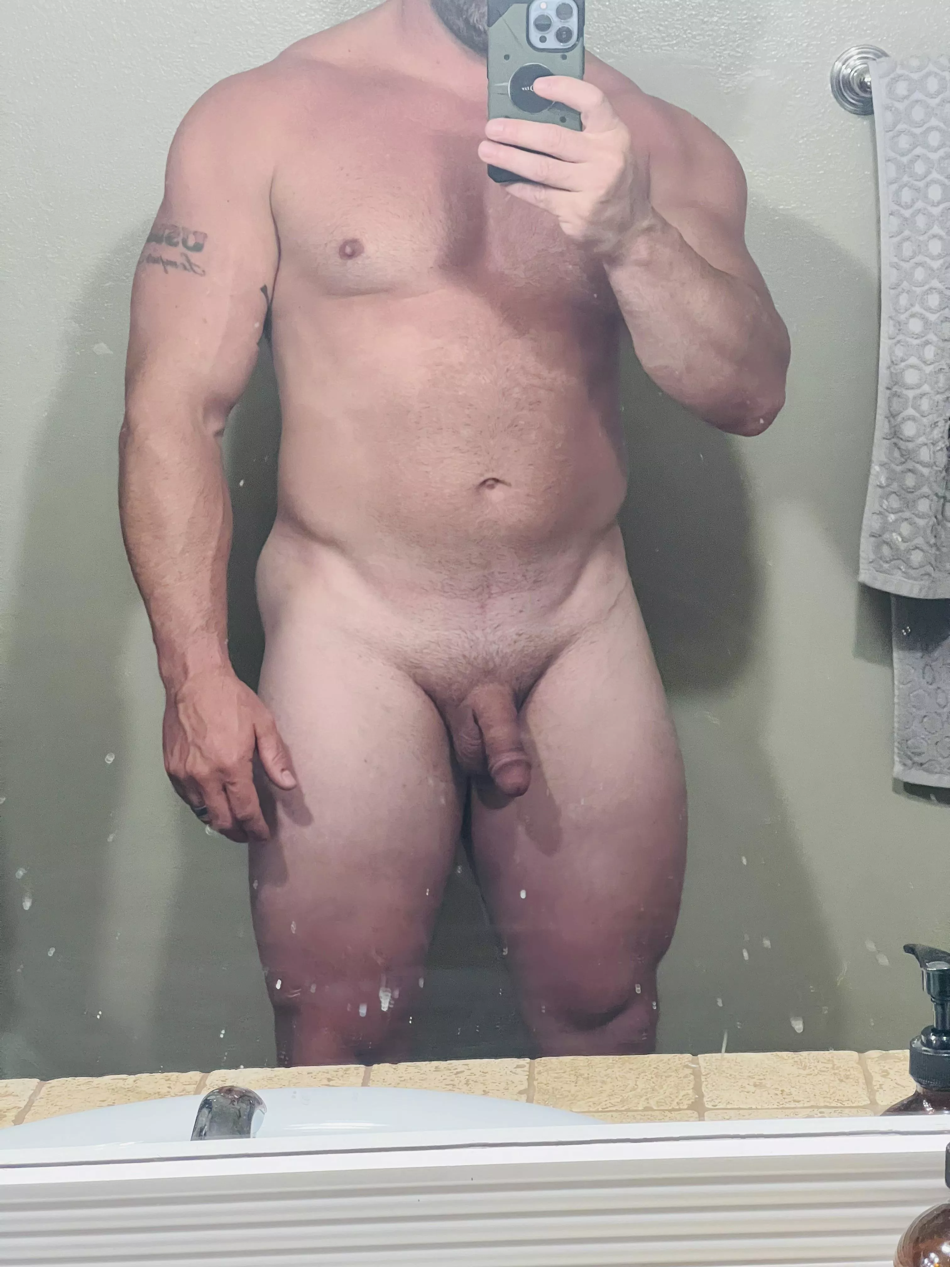 (M) 41, 210lbs, 5’7”. What do you all think?