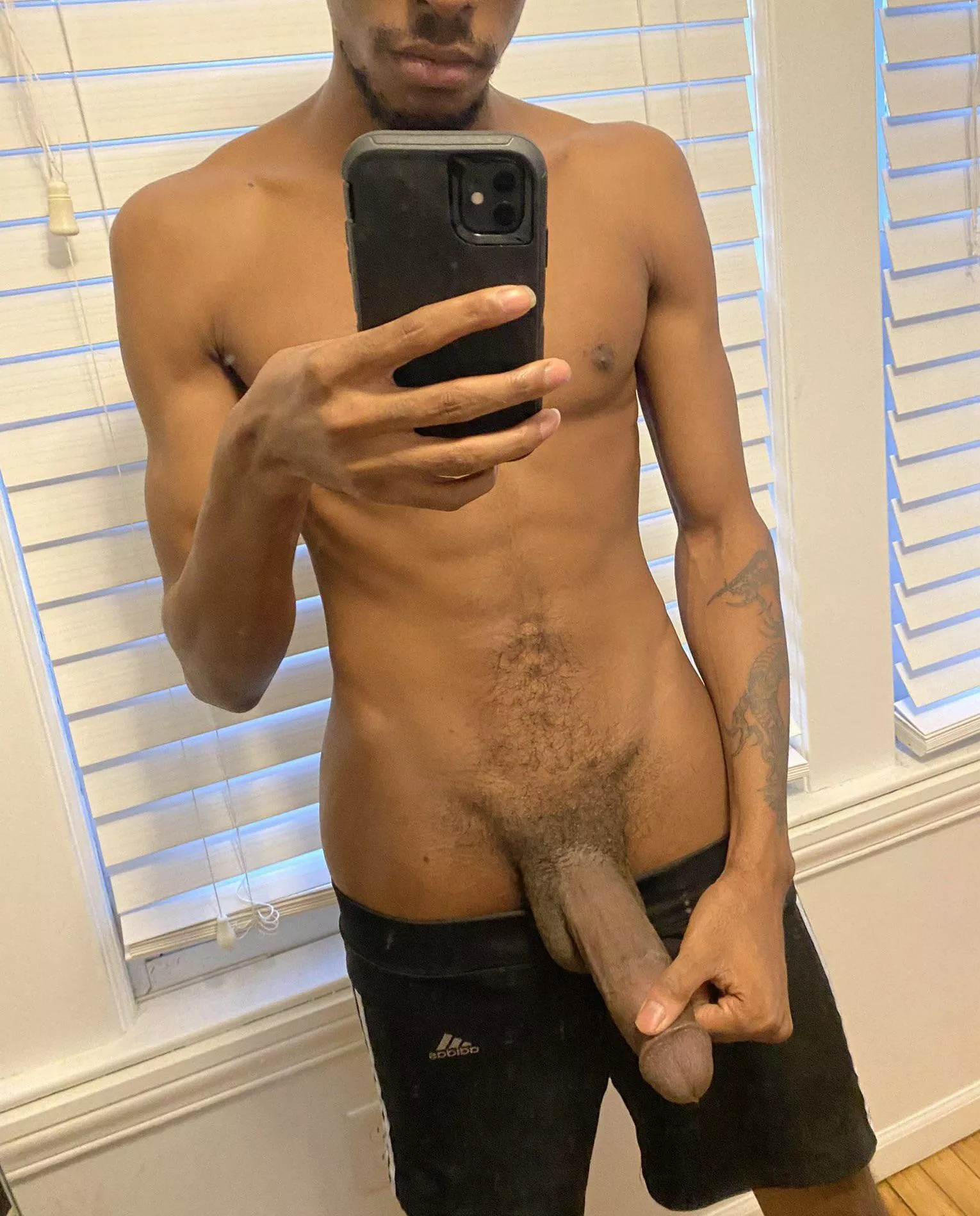 Black twinks need love too 🖤