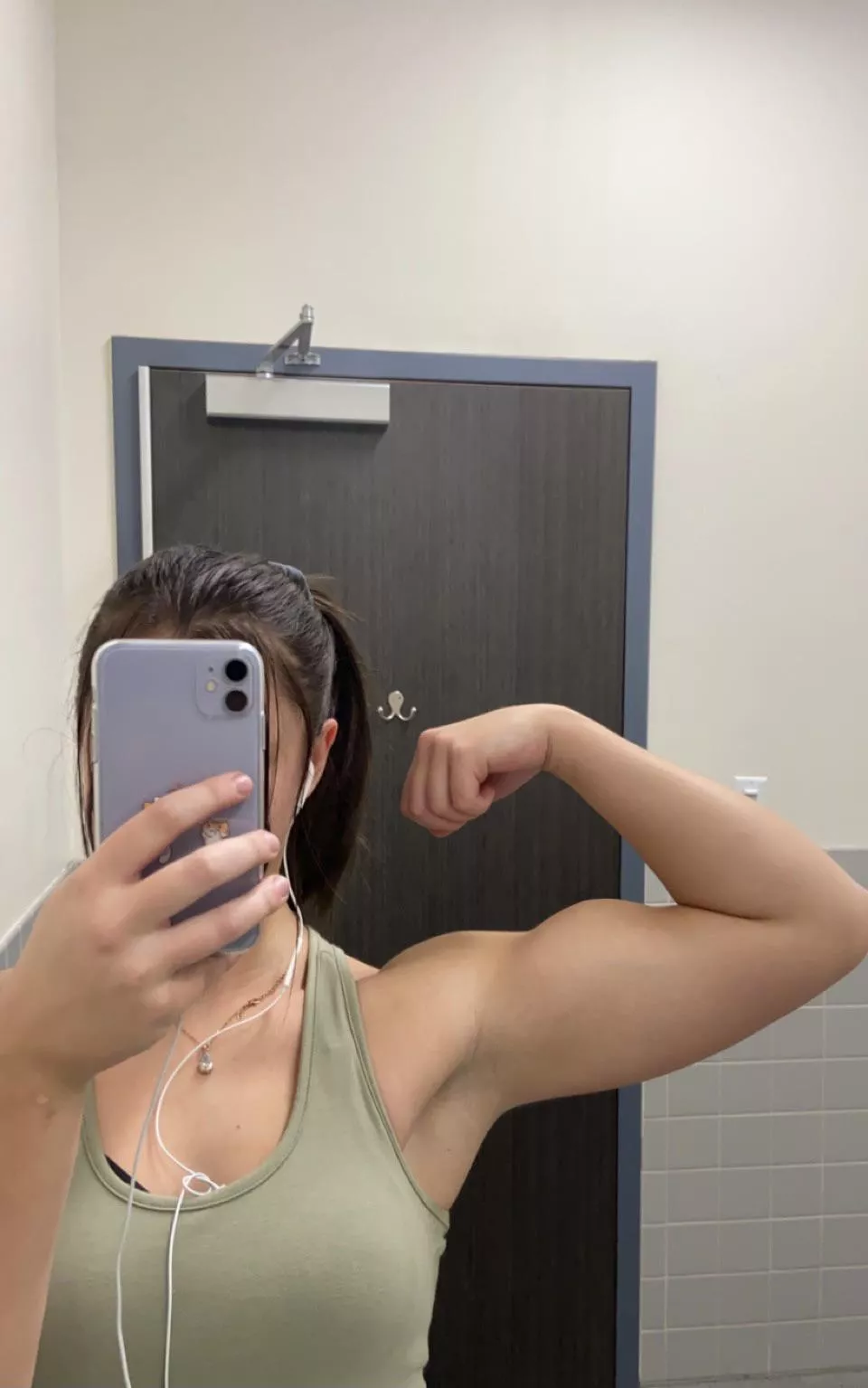 gym girls always have the best pits