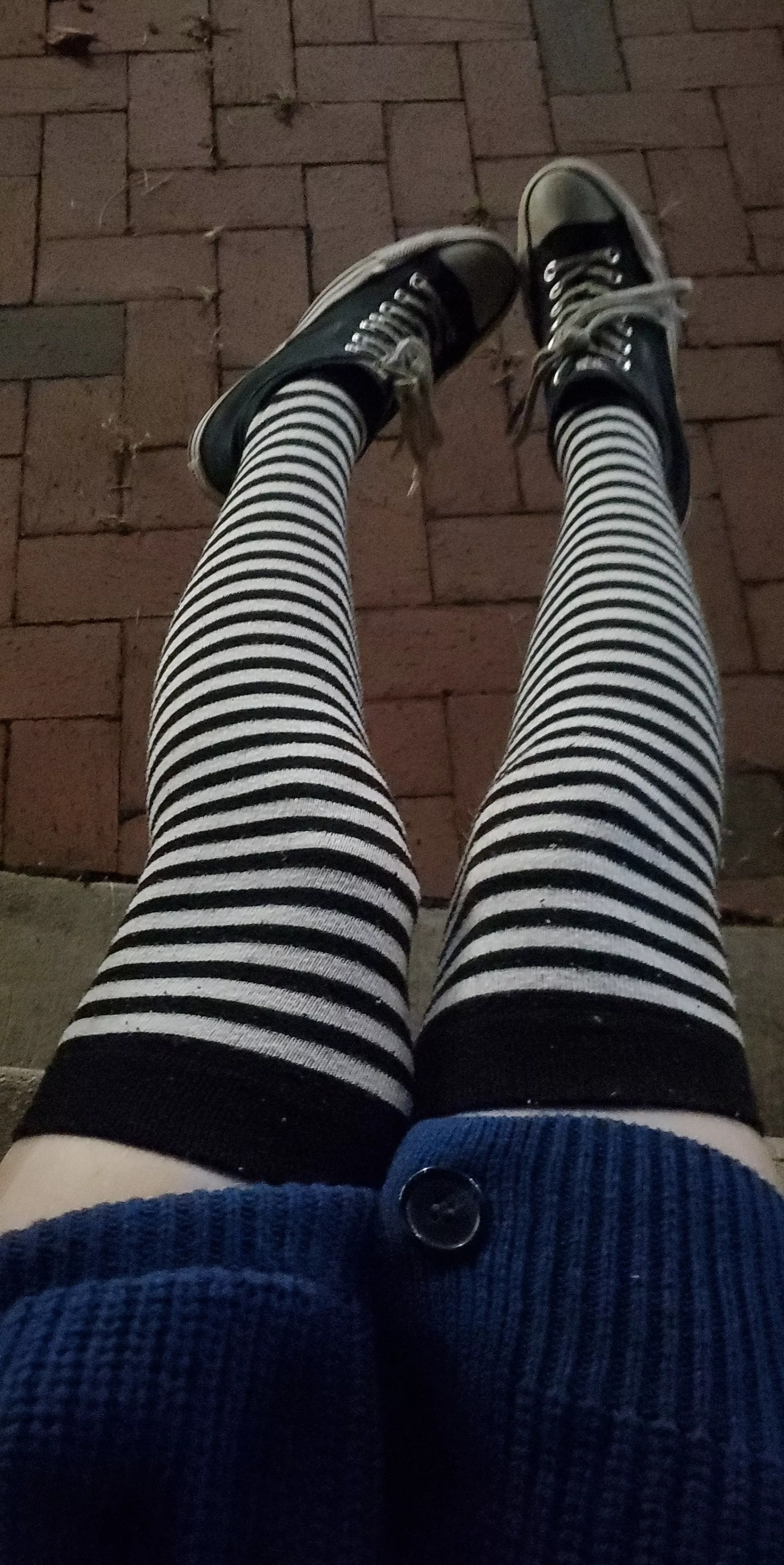 I need more thigh highs :((ðŸ’• hmu :)