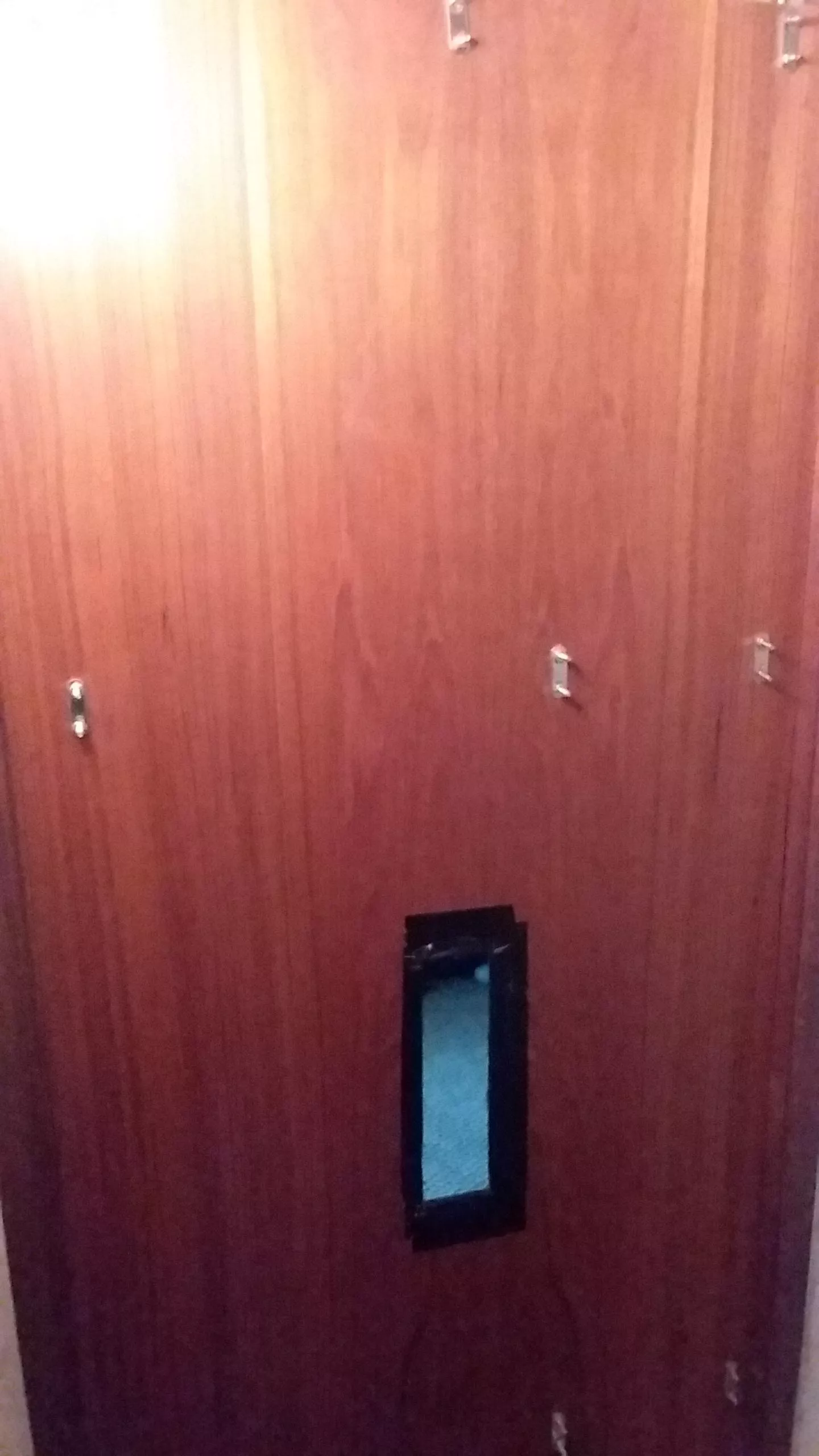 #Solomons Maryland private, clean, discreet wood wall gloryhole for the men wanting anonymous in and out deep cocksucking and load swallowing while watching streaming porn. If interested in using the hole send your info including height, weight, age for 