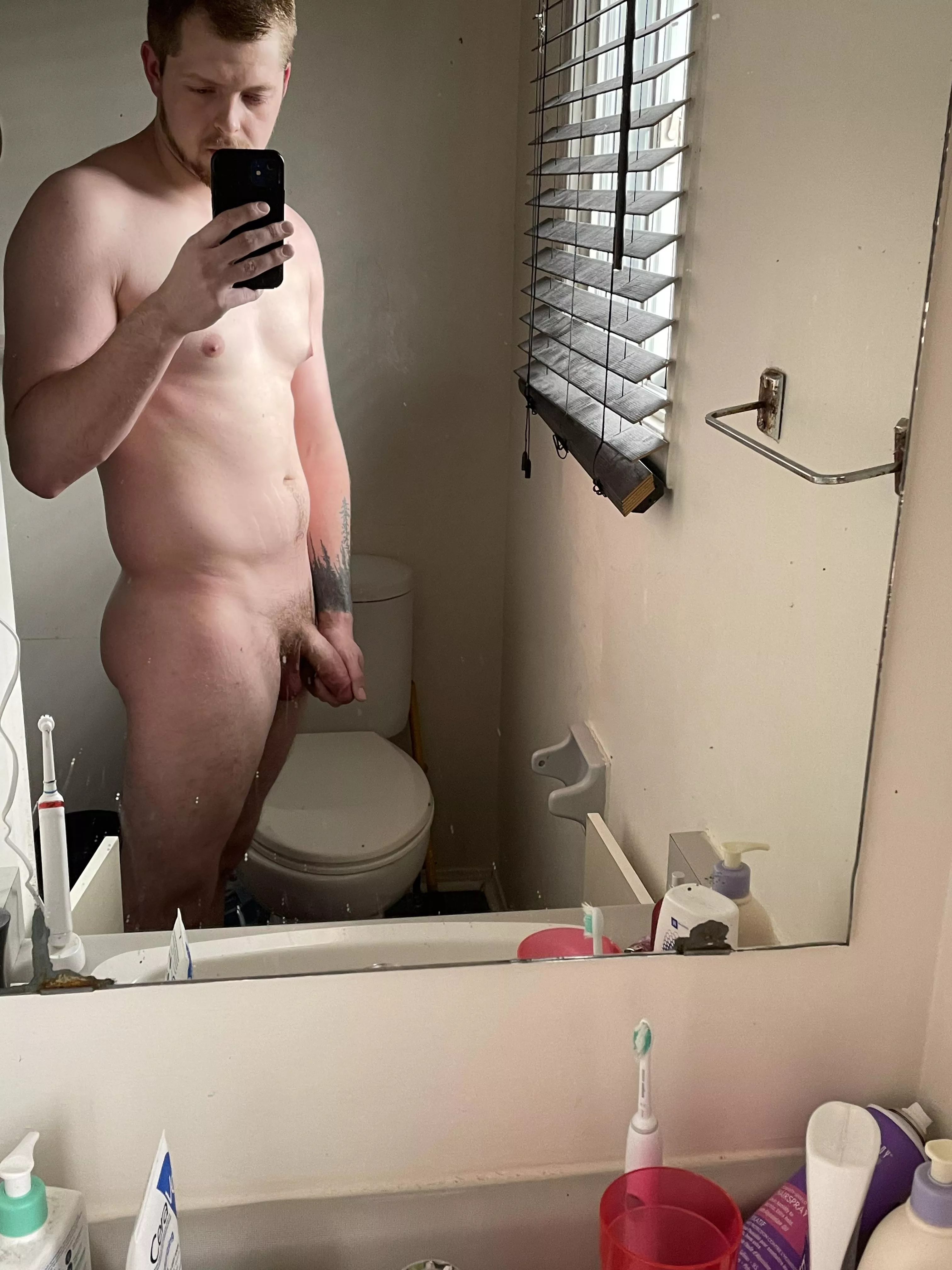 23 M hit me up