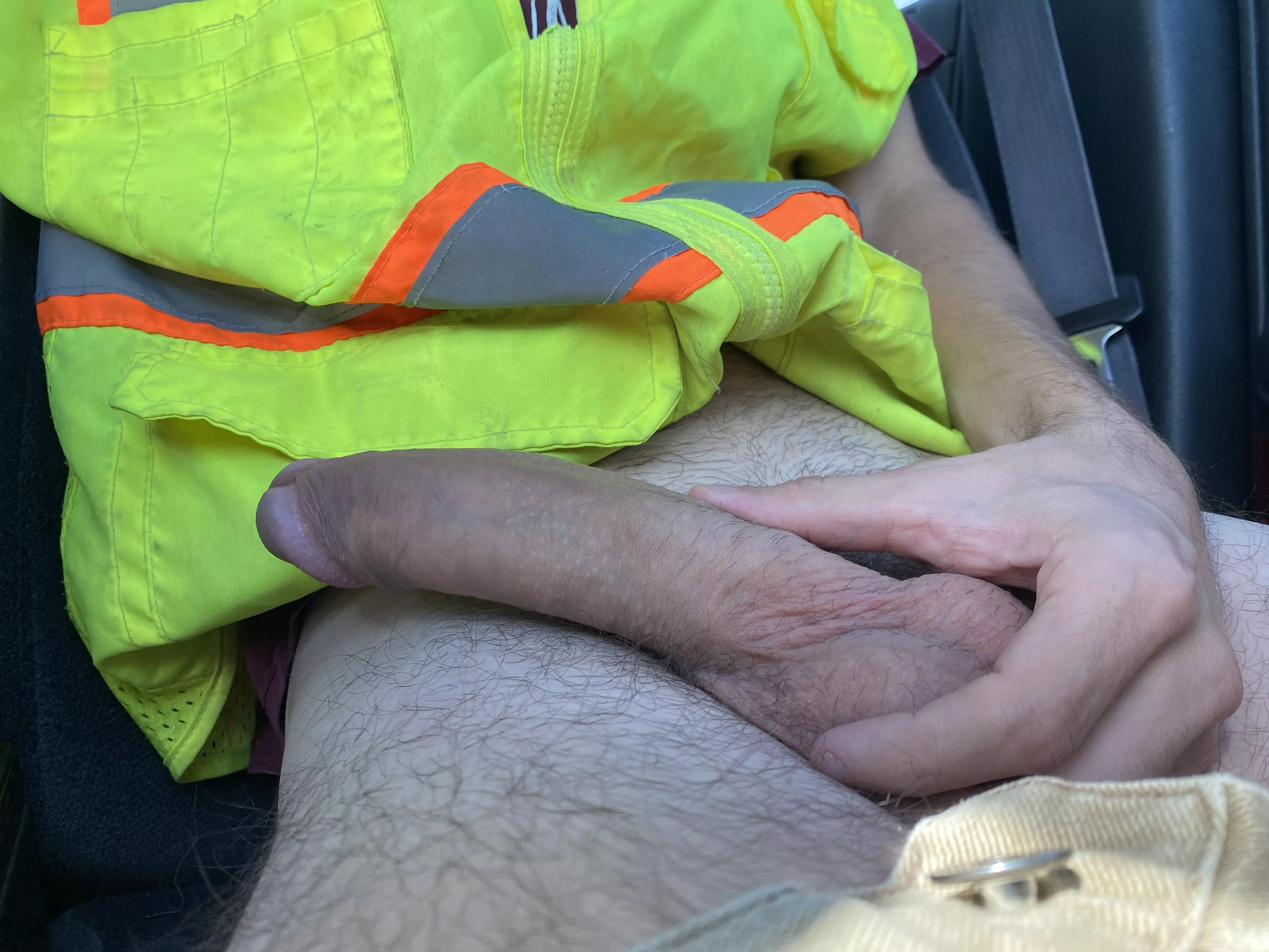 Construction cock (24)