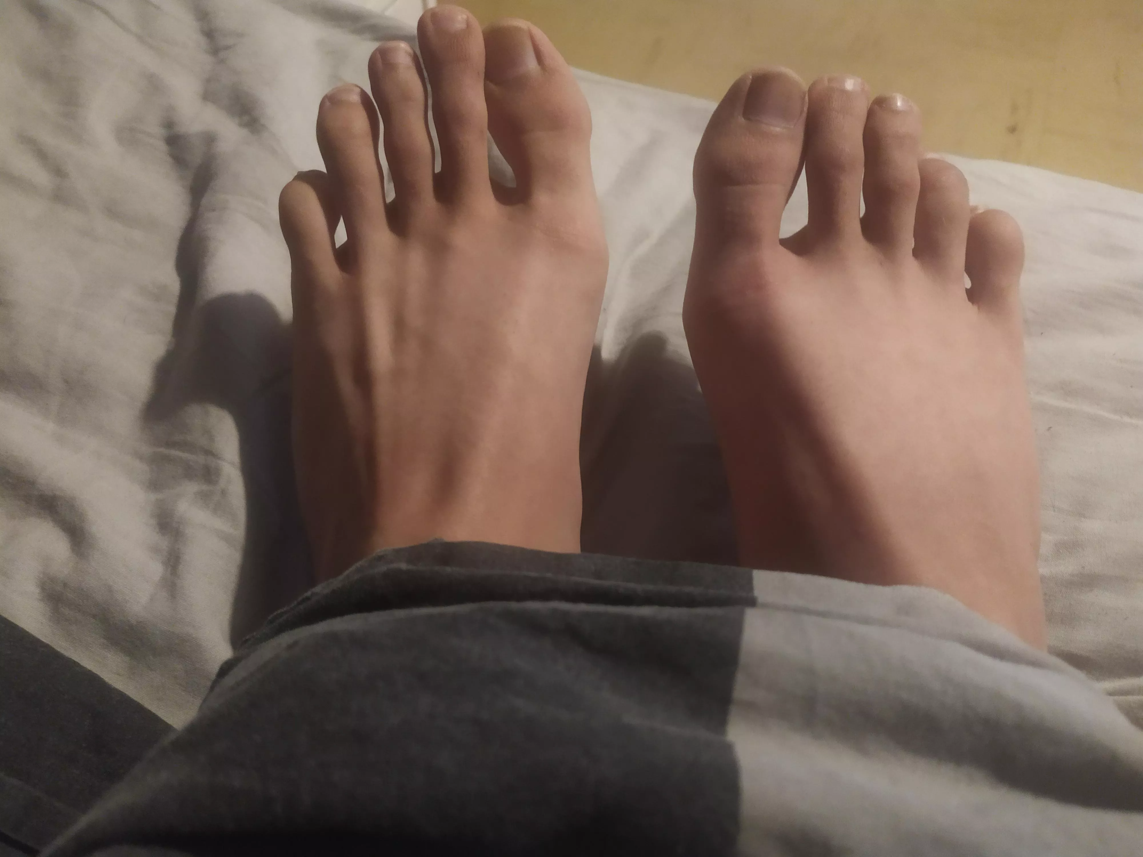 Someone wants to lick my natural toes?