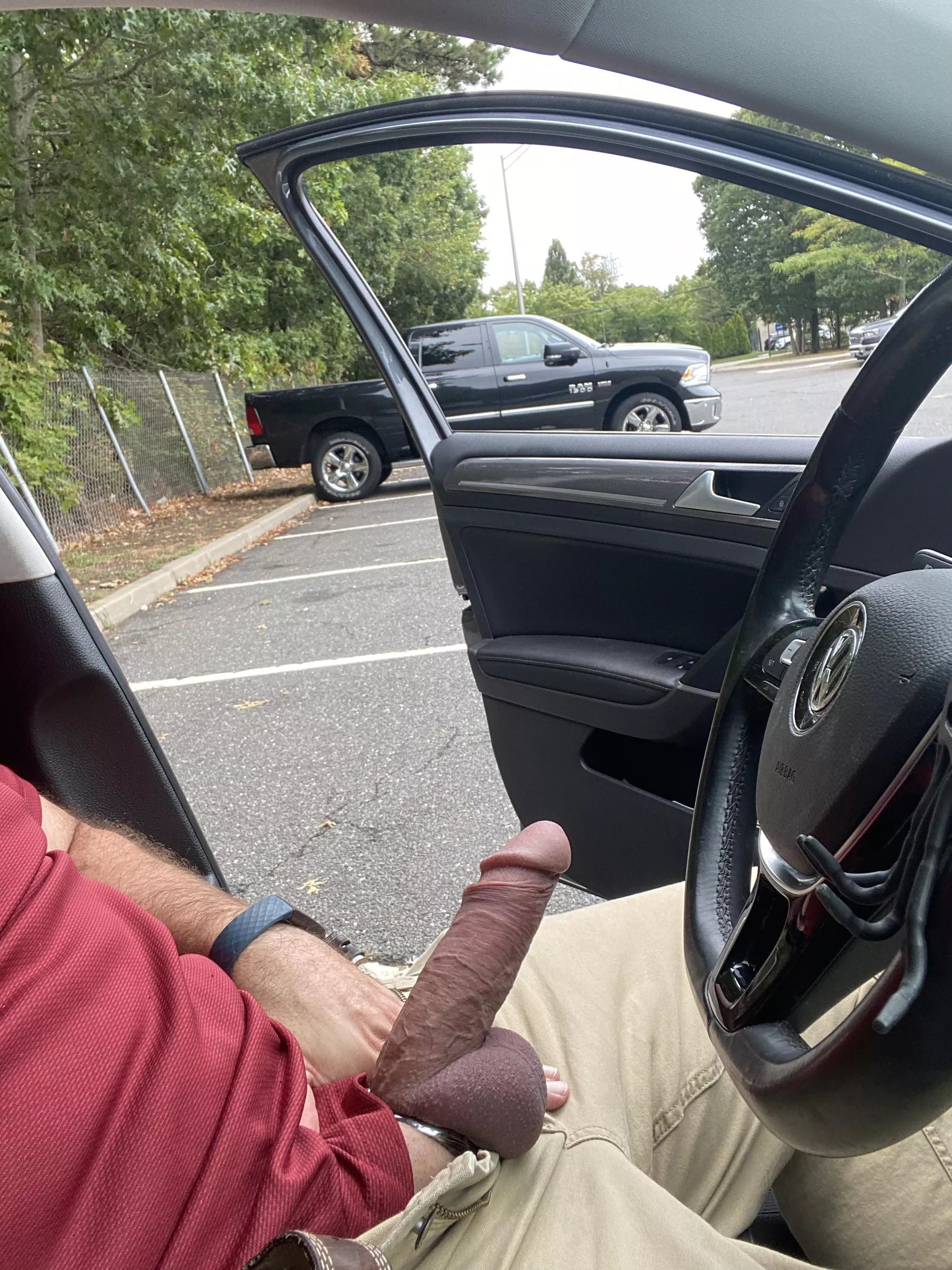 This park n ride gets real cruisy around lunchtime.