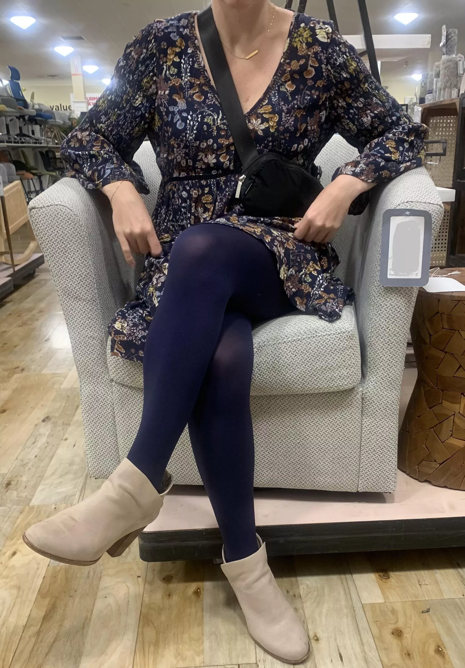 Wi[f]e out shopping