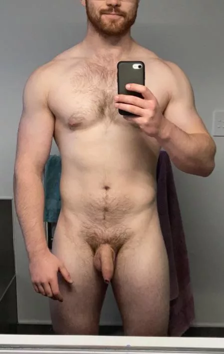 [M]25, 96kg, 185cm Just a normal mirror selfie for you all