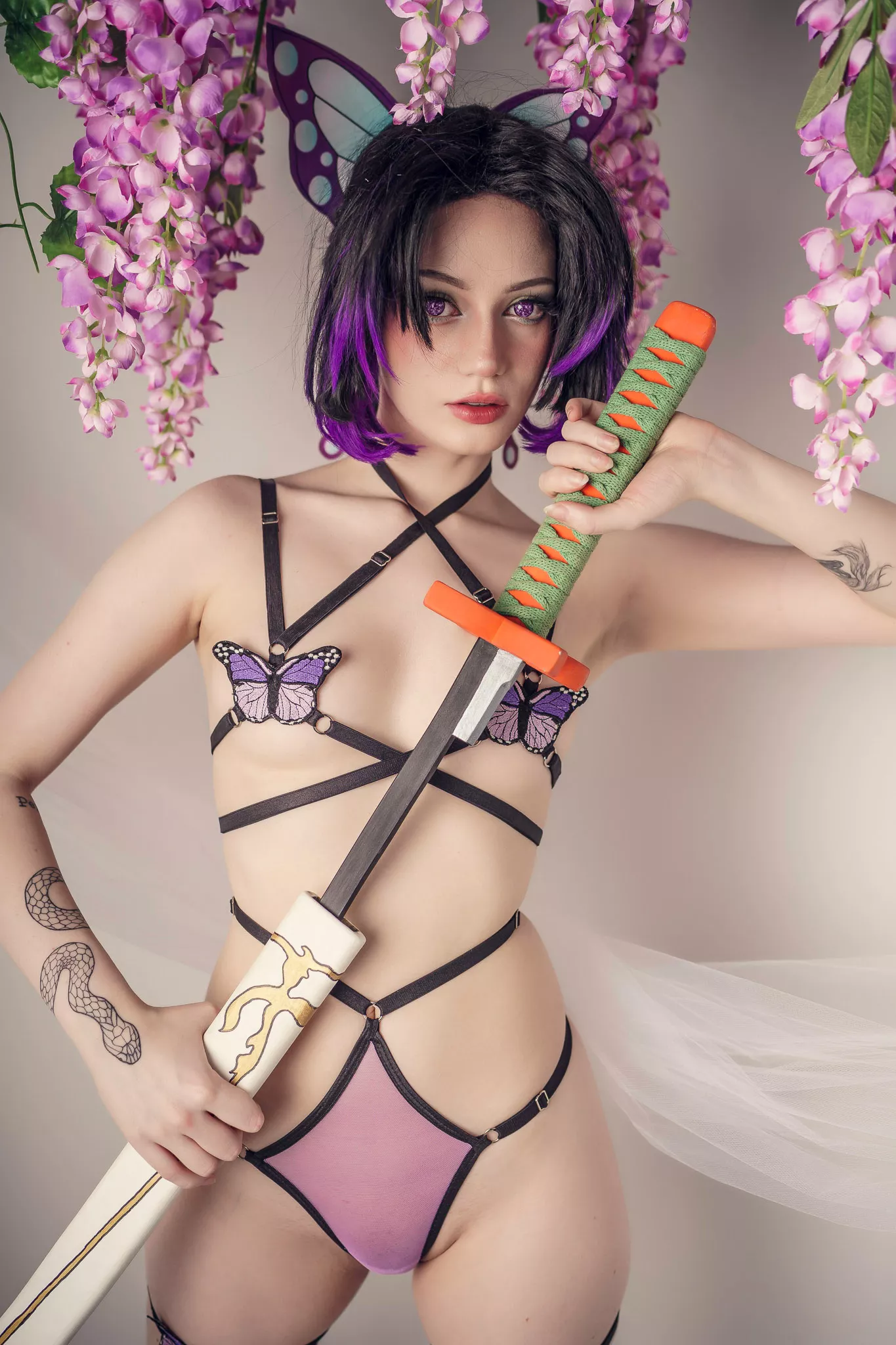 Shinobu Kocho (Kimetsu no Yaiba) by Moondays