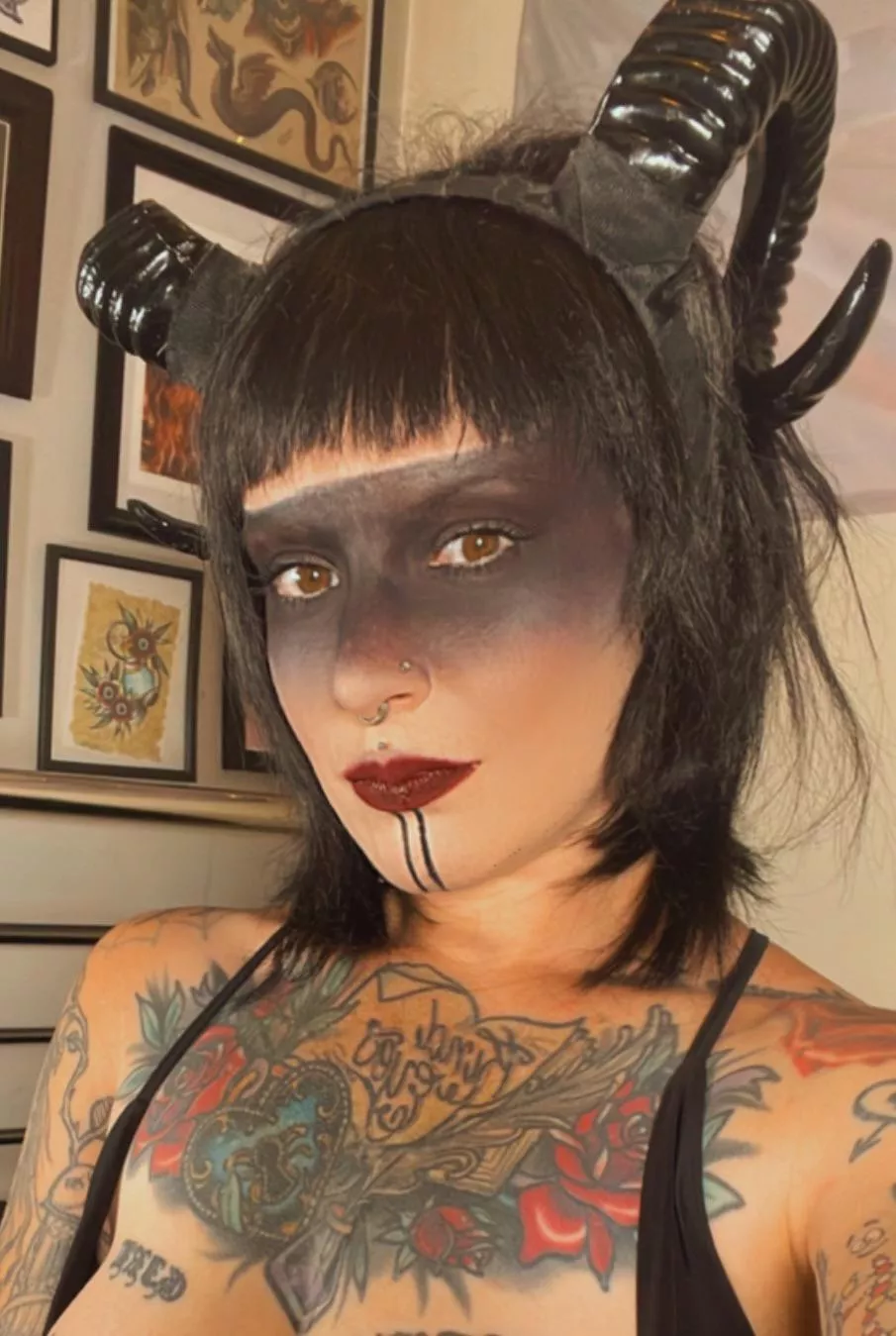 Tried a new sexy demon/Viking look… I hope you like it [f]