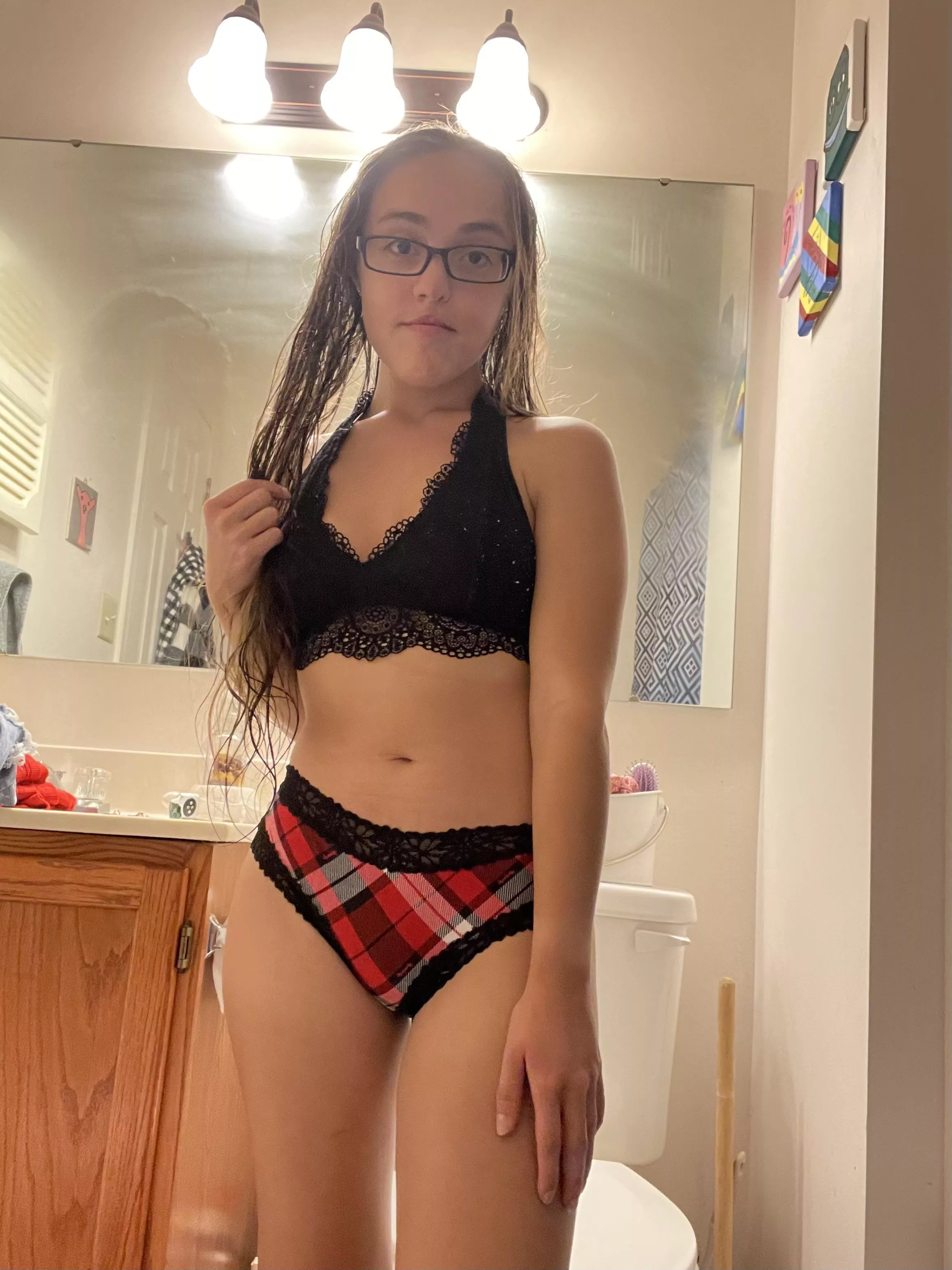 4’8 petite what would you do to me? ❤️