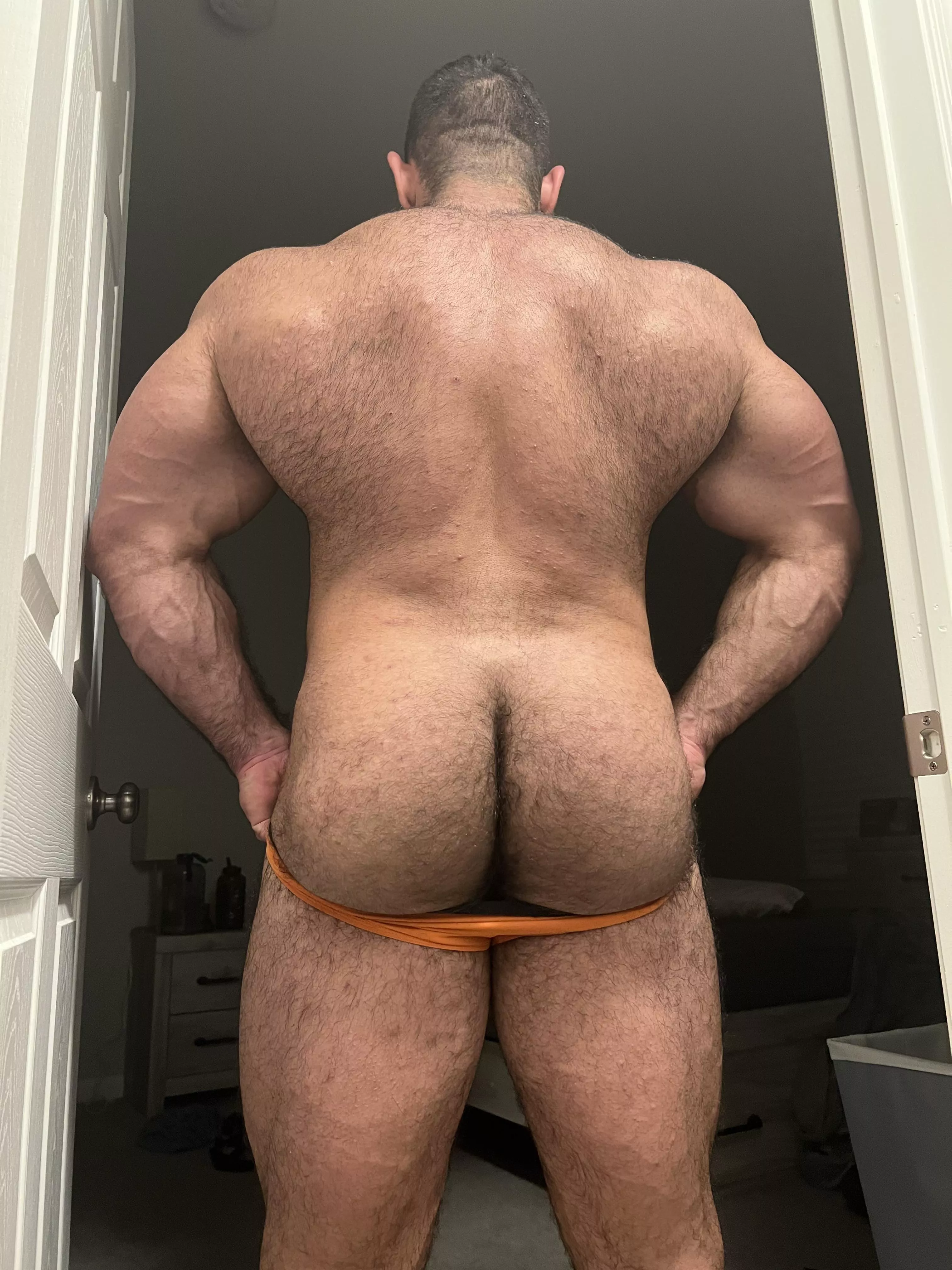 My hairy muscle ass