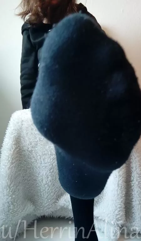 [selling] findom - femdom custom vids - pictures - sph - dickratings - online sessions, socks - nylons - items - kneesocks - tights - leggings and more!