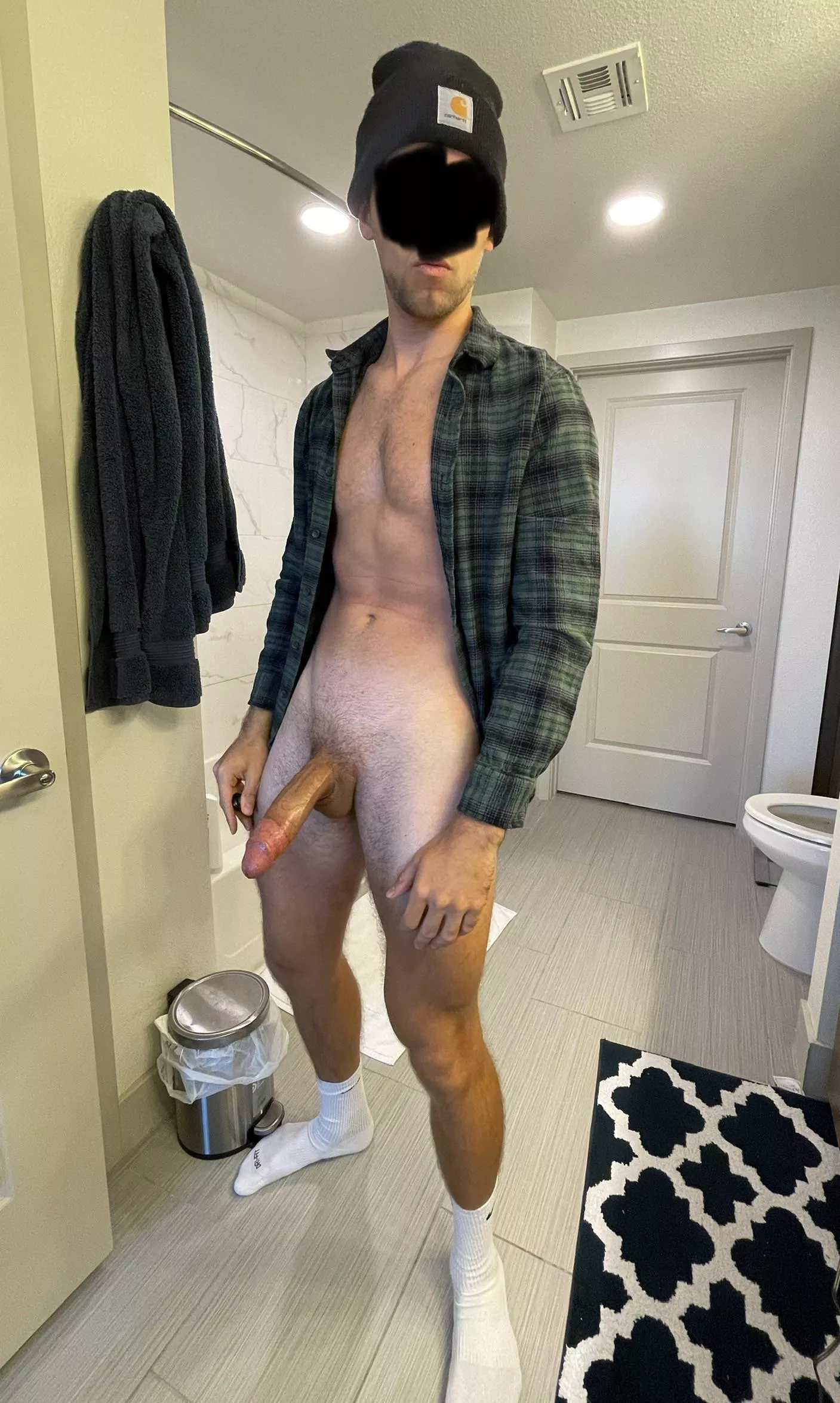 Suck me off while I wear a flannel ðŸ˜ˆ