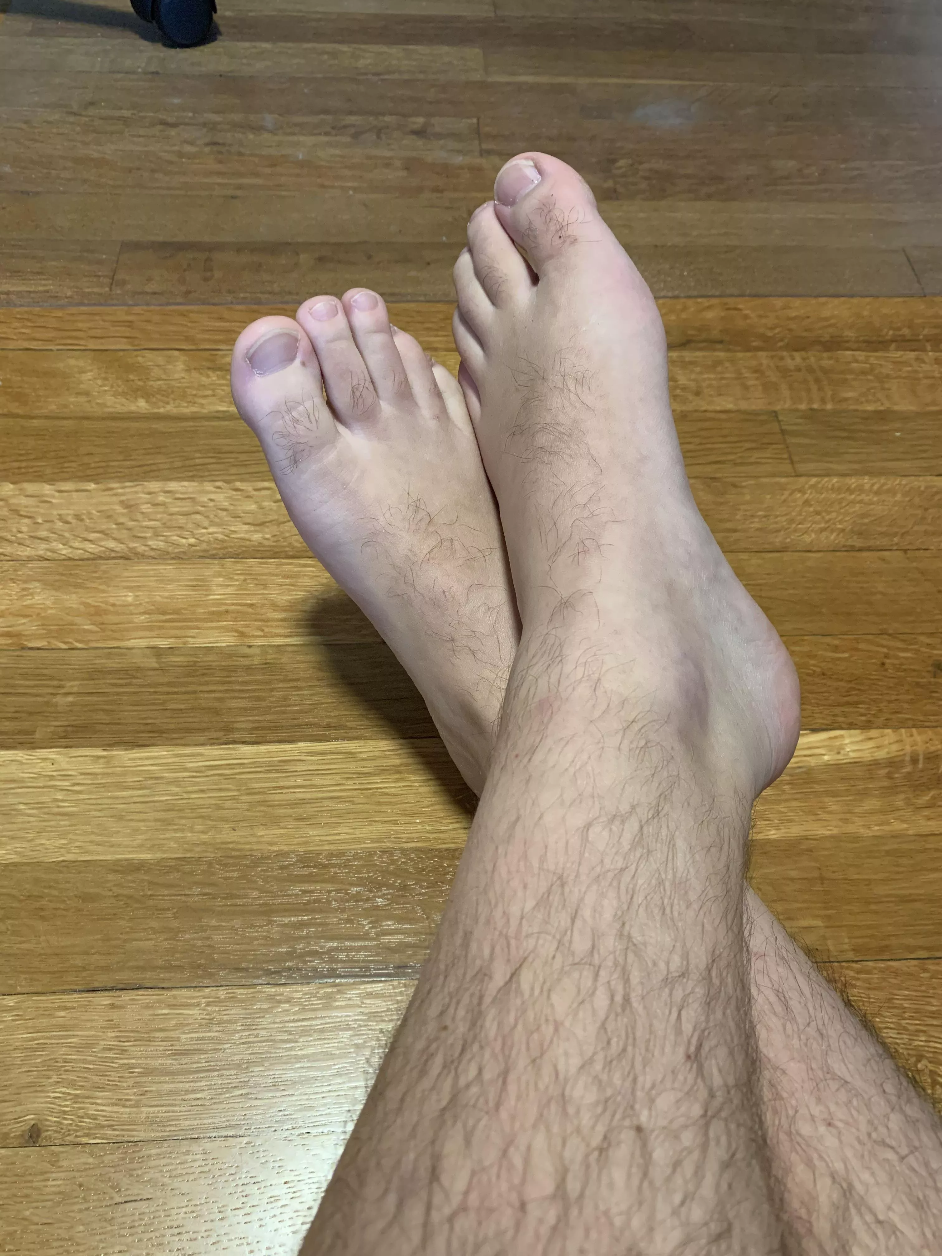 28 m bare feet