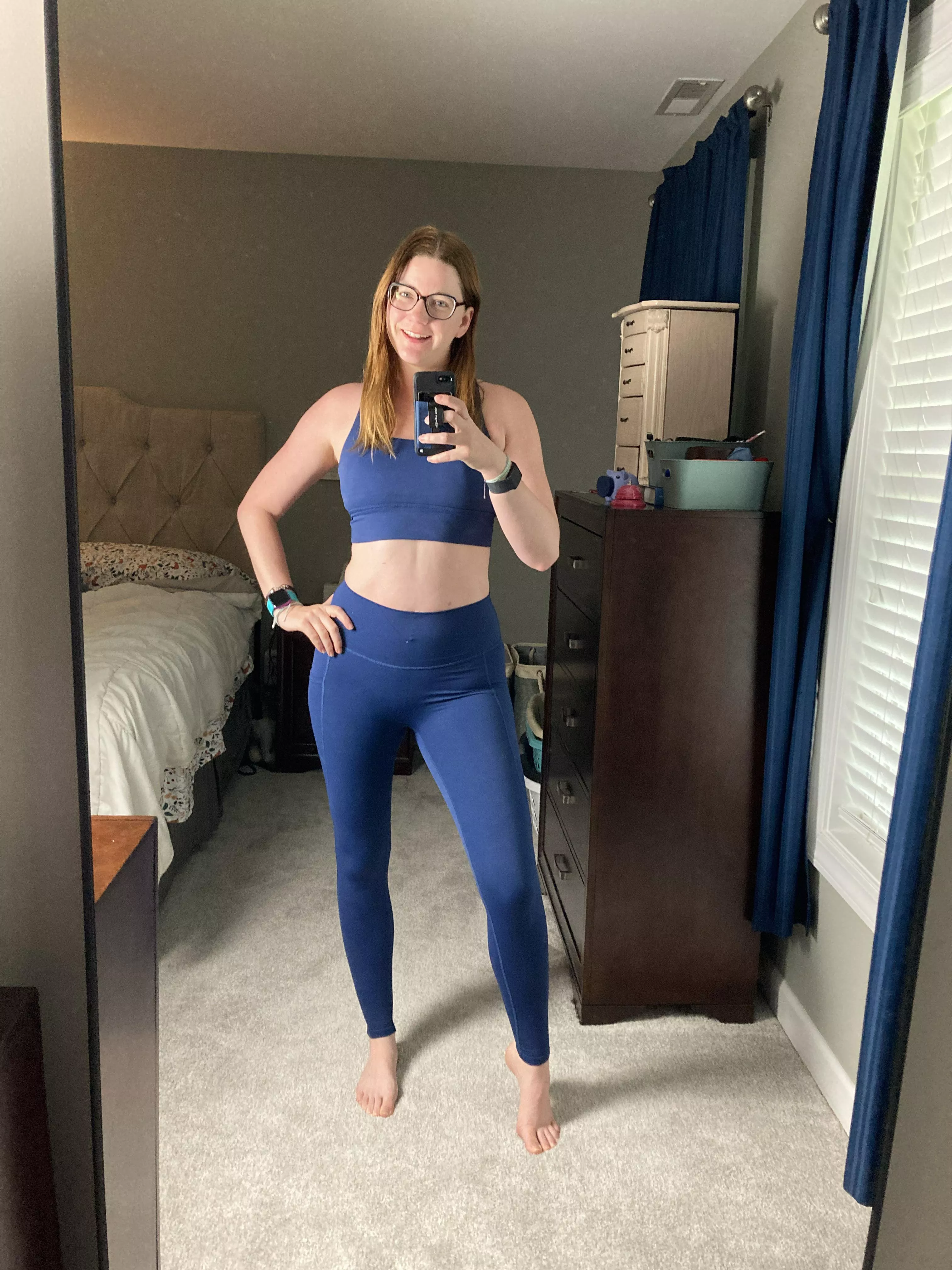 37F, 3 kids. New yoga outfit 😍