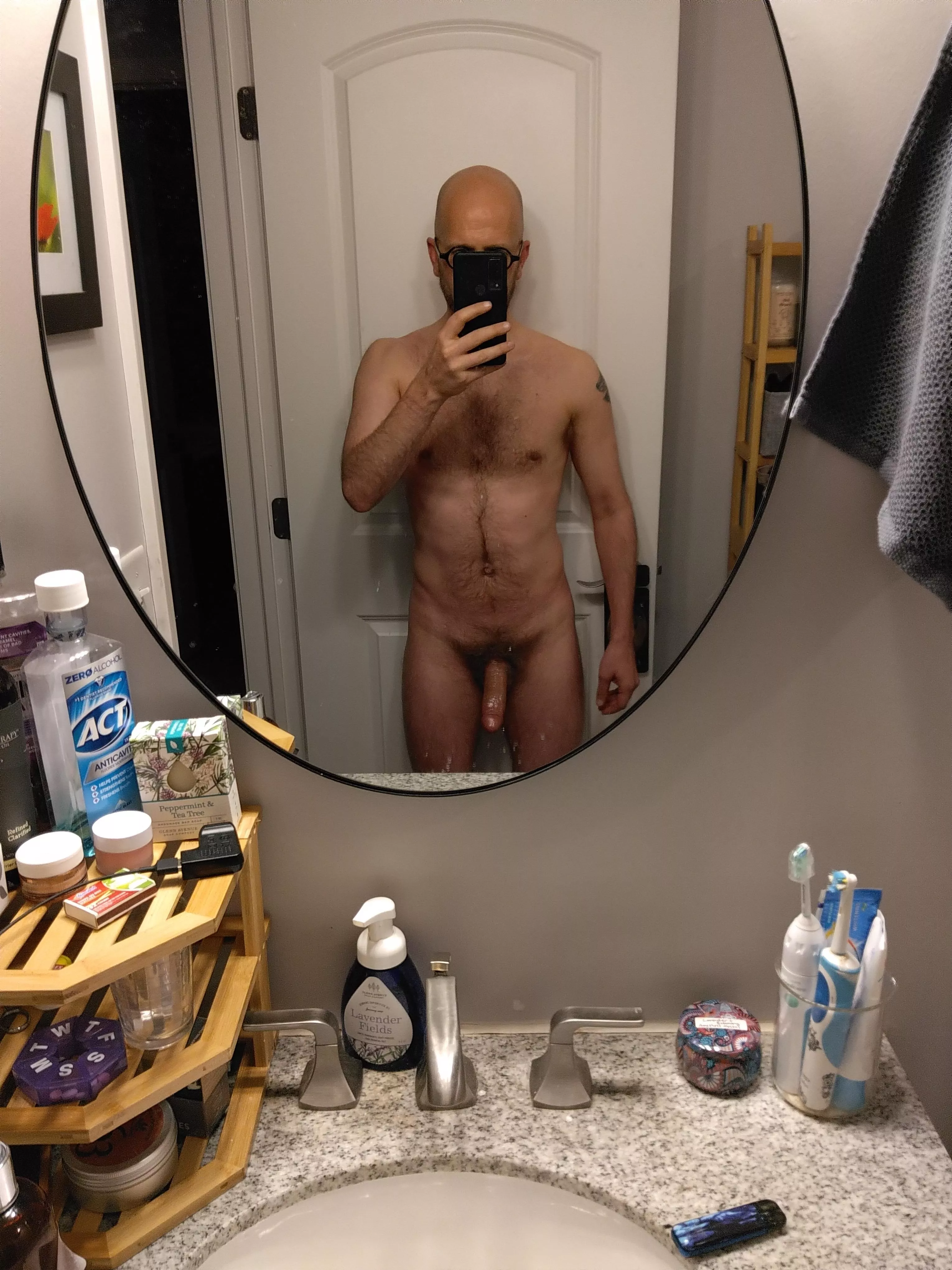 Anybody available to give me a hand in the shower? (46)