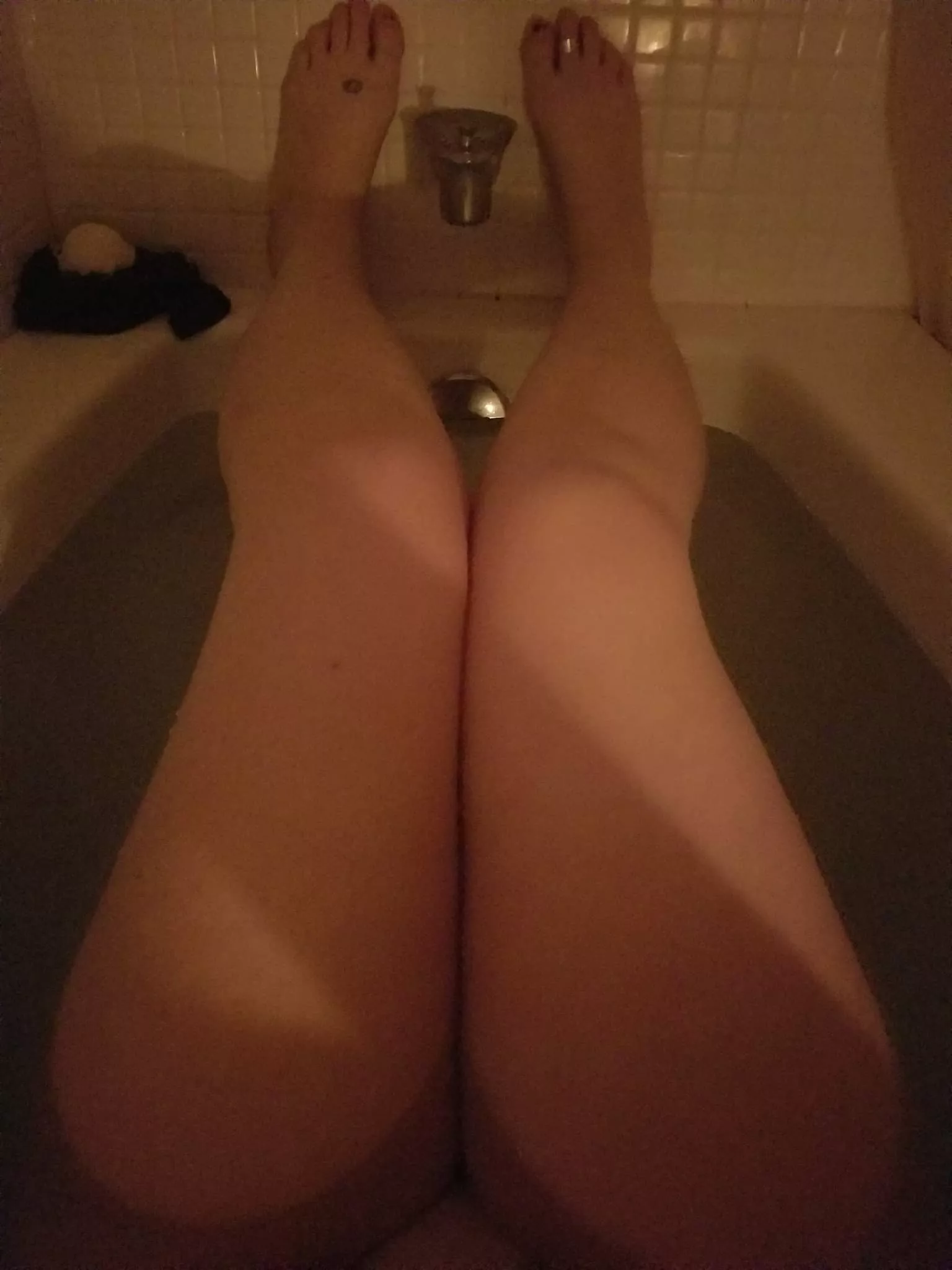 [f45] Anyone interested? ...it wouldn't take much to open my legs right now 😊❤️💋