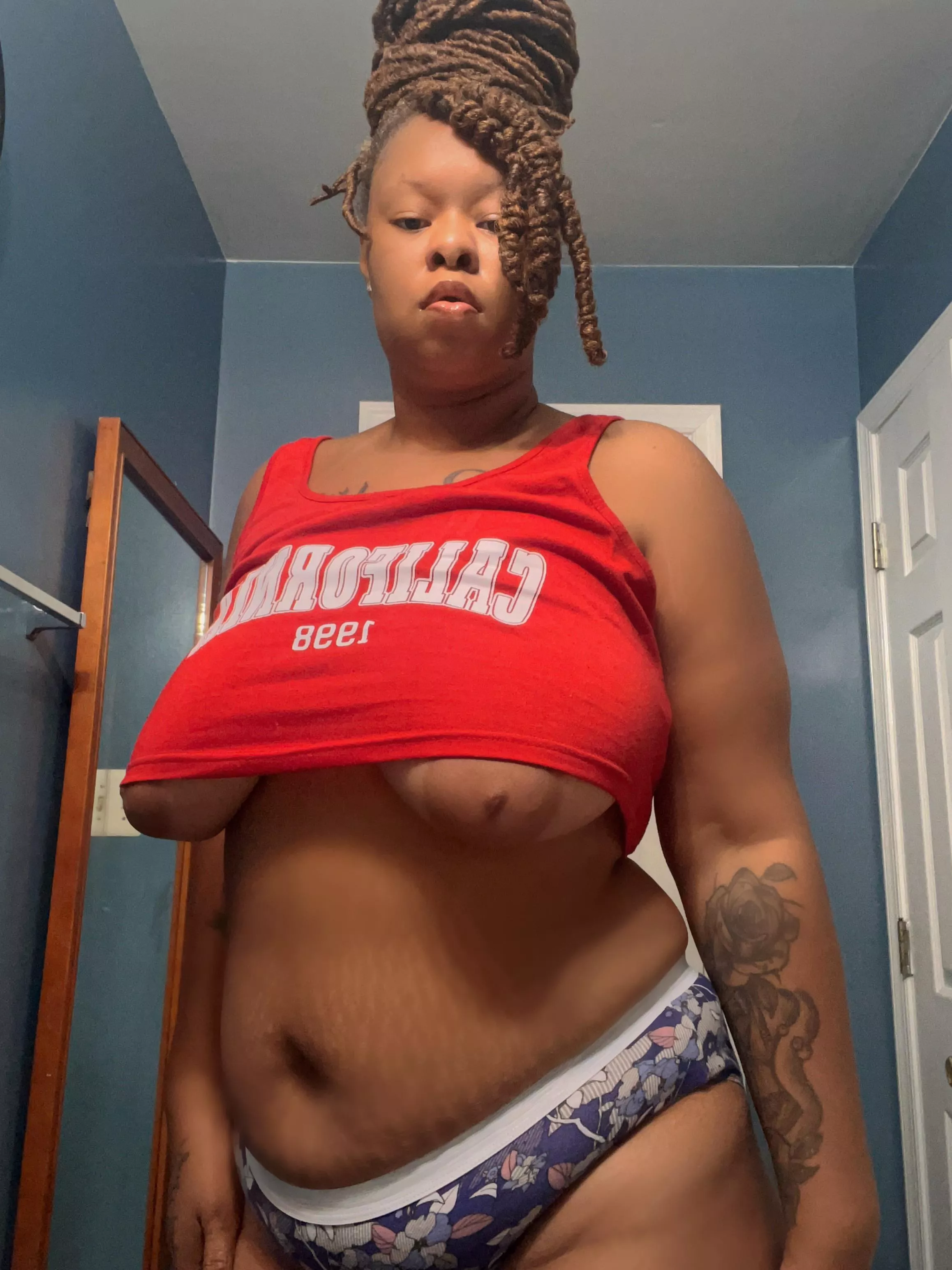 My shirts never fit ðŸ¥¹ðŸ˜©