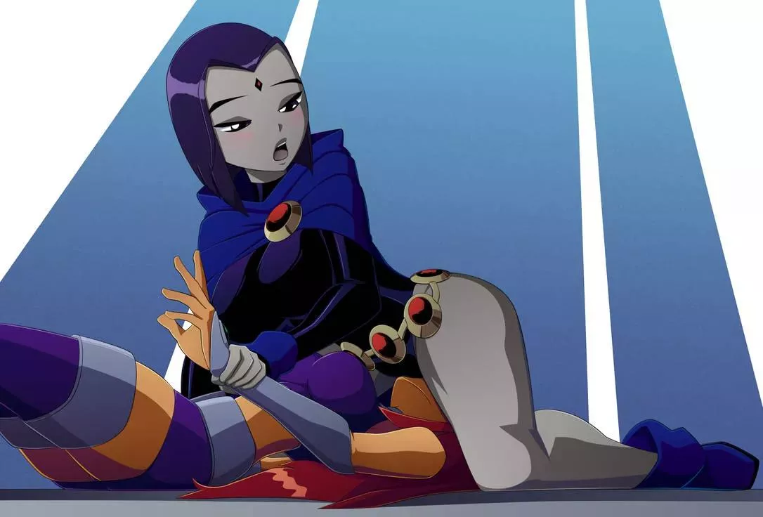 Raven finds a place to sit (ravenravenraven)