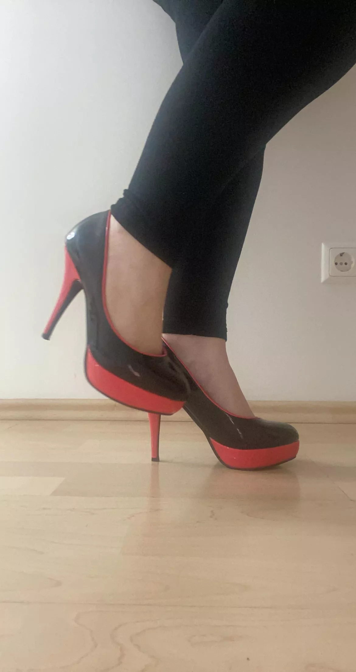 Willst du meine High Heels haben? ðŸ‘…