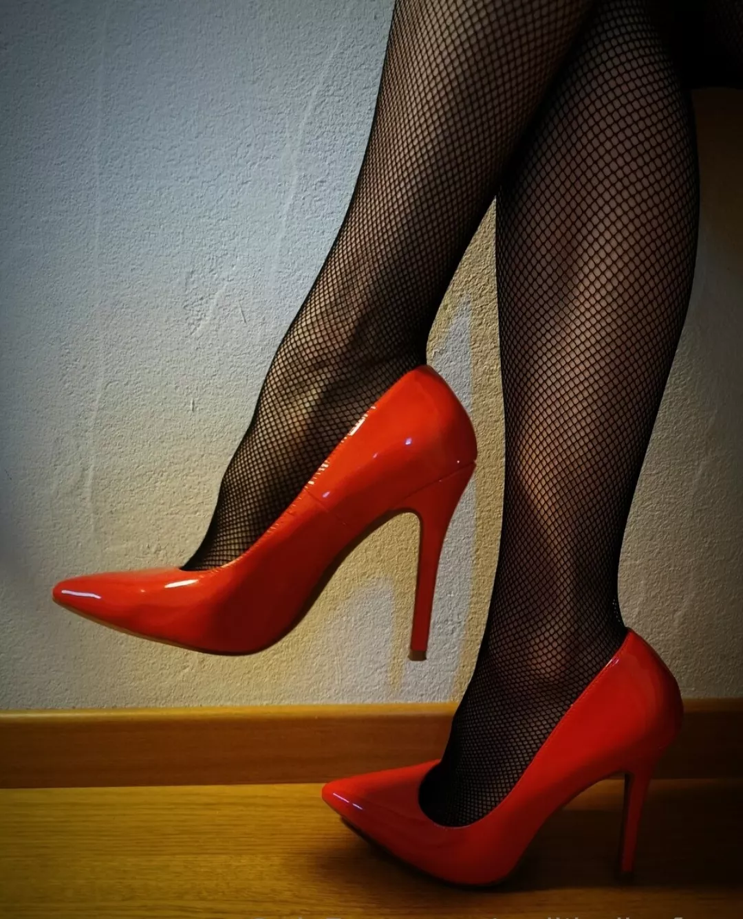 Eye catching red heels 👠