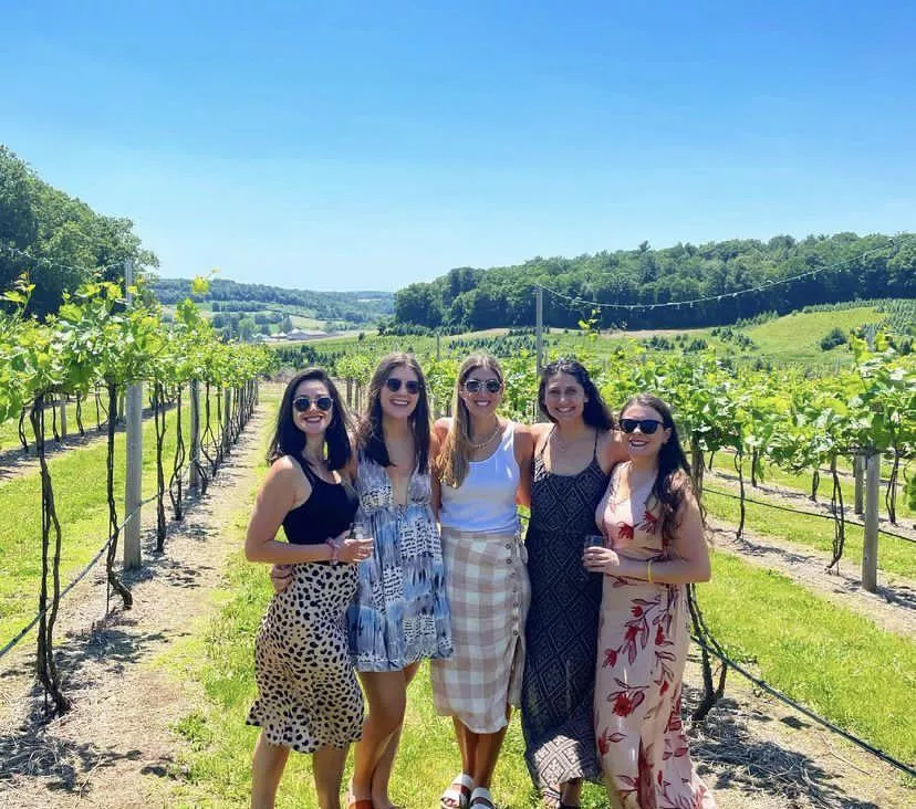 Vineyard girls