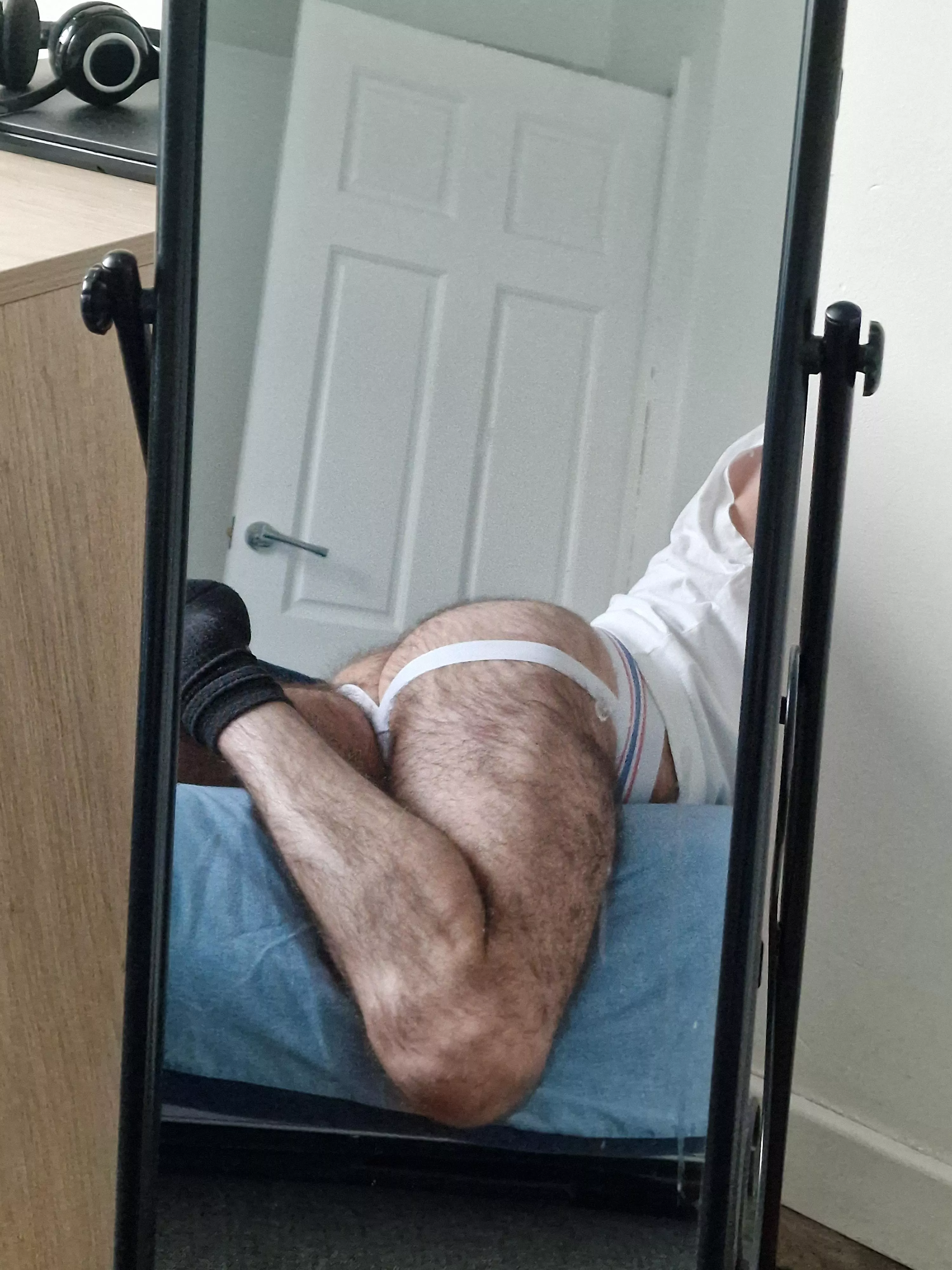 furry arse and legs