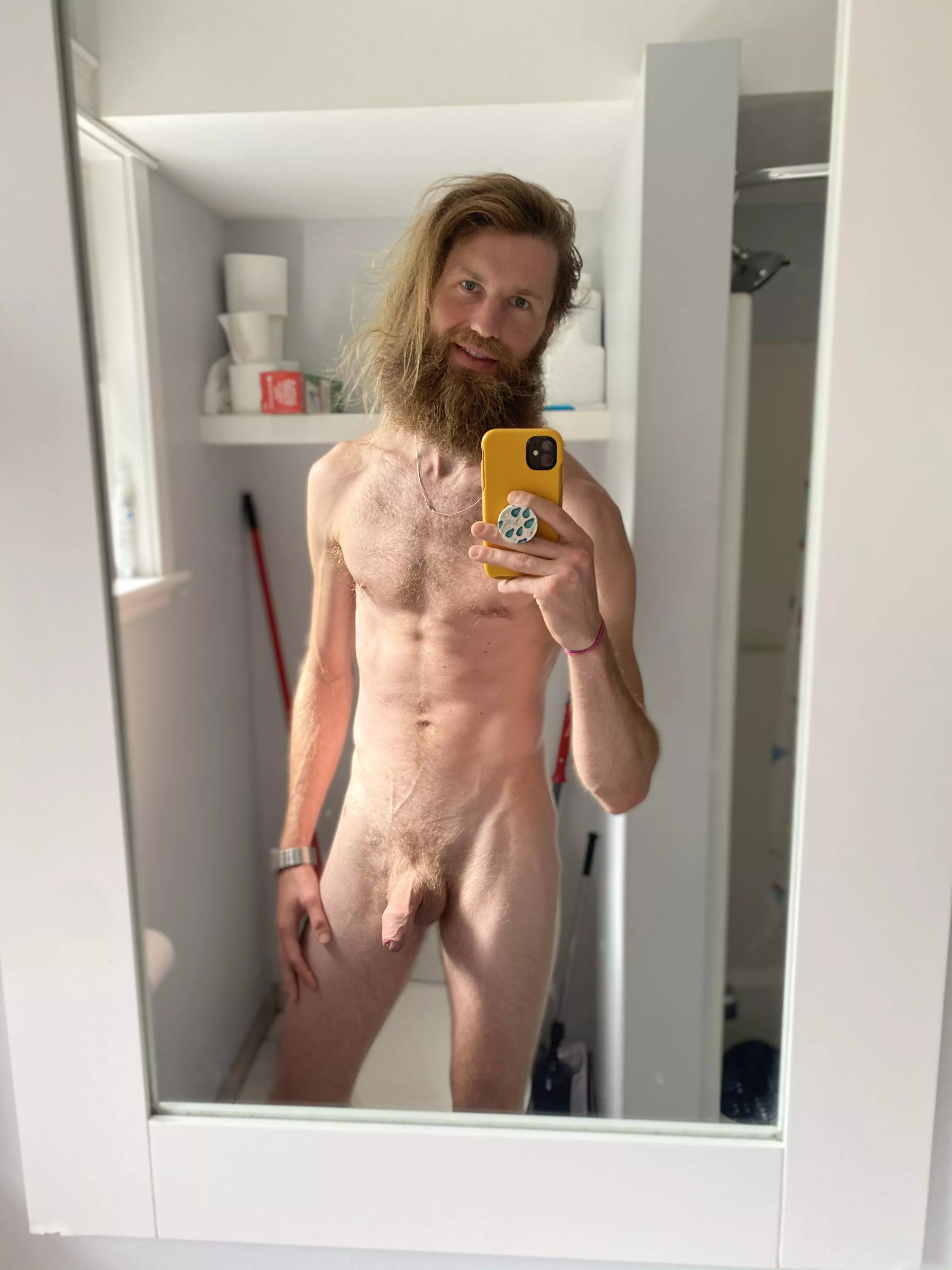 ooh whoâ€™s that sexy boy in the mirror