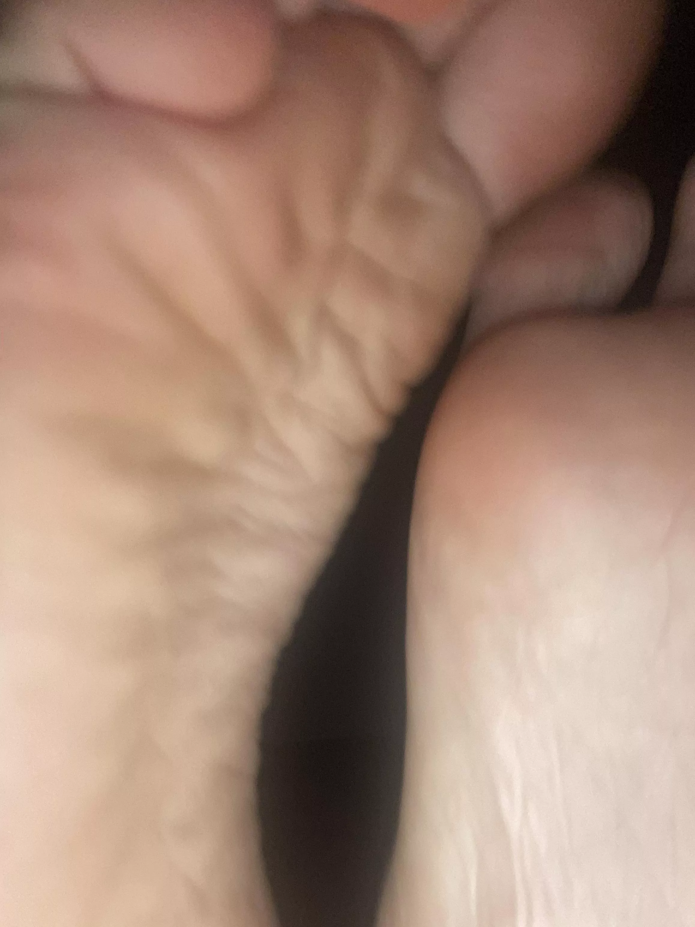 WHO WANTS TO SMELL THESE STINKY SOLES ðŸ˜ðŸ˜ (SHOT THIS ONE AT NIGHTðŸŒšðŸŒš)