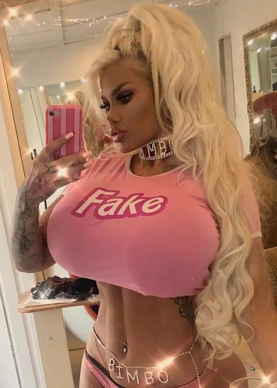 Comment down below your favourite bimbo barbie!