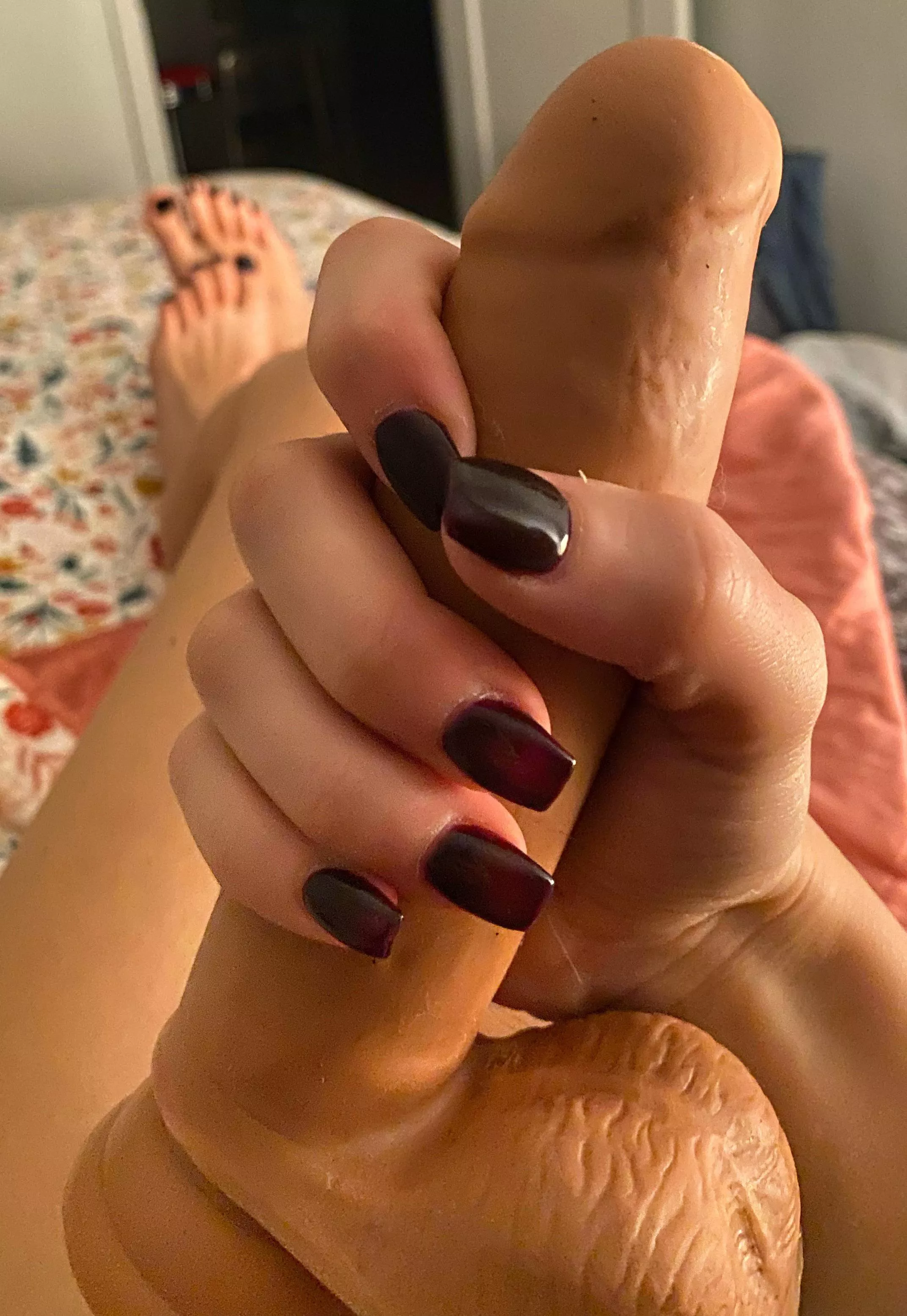 Do you wish this was your cock in my hand? 😋