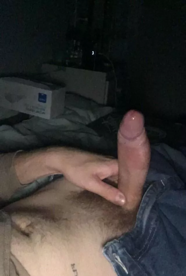 Need someone choking on this cock asapâ€¦. Bi m25