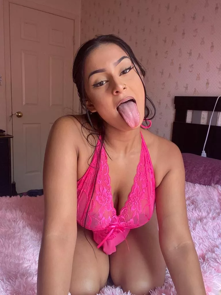 Shoot your cum inside my mouth babe