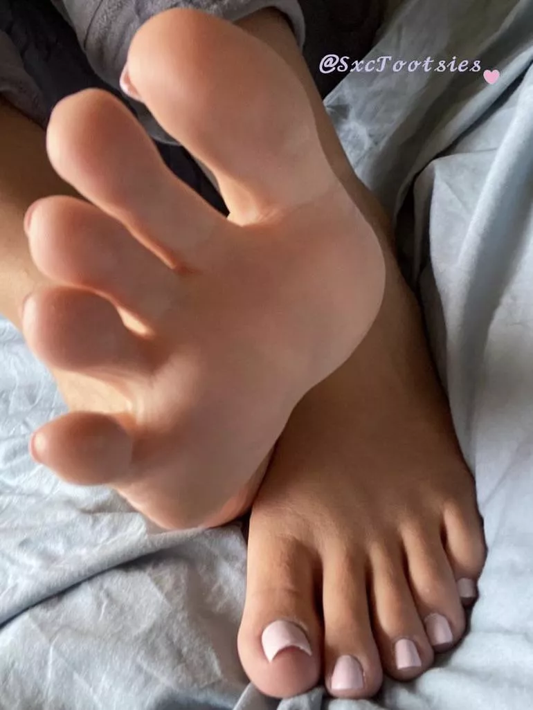 Soles or Toes? Whatâ€™s your favoriteðŸ˜‹