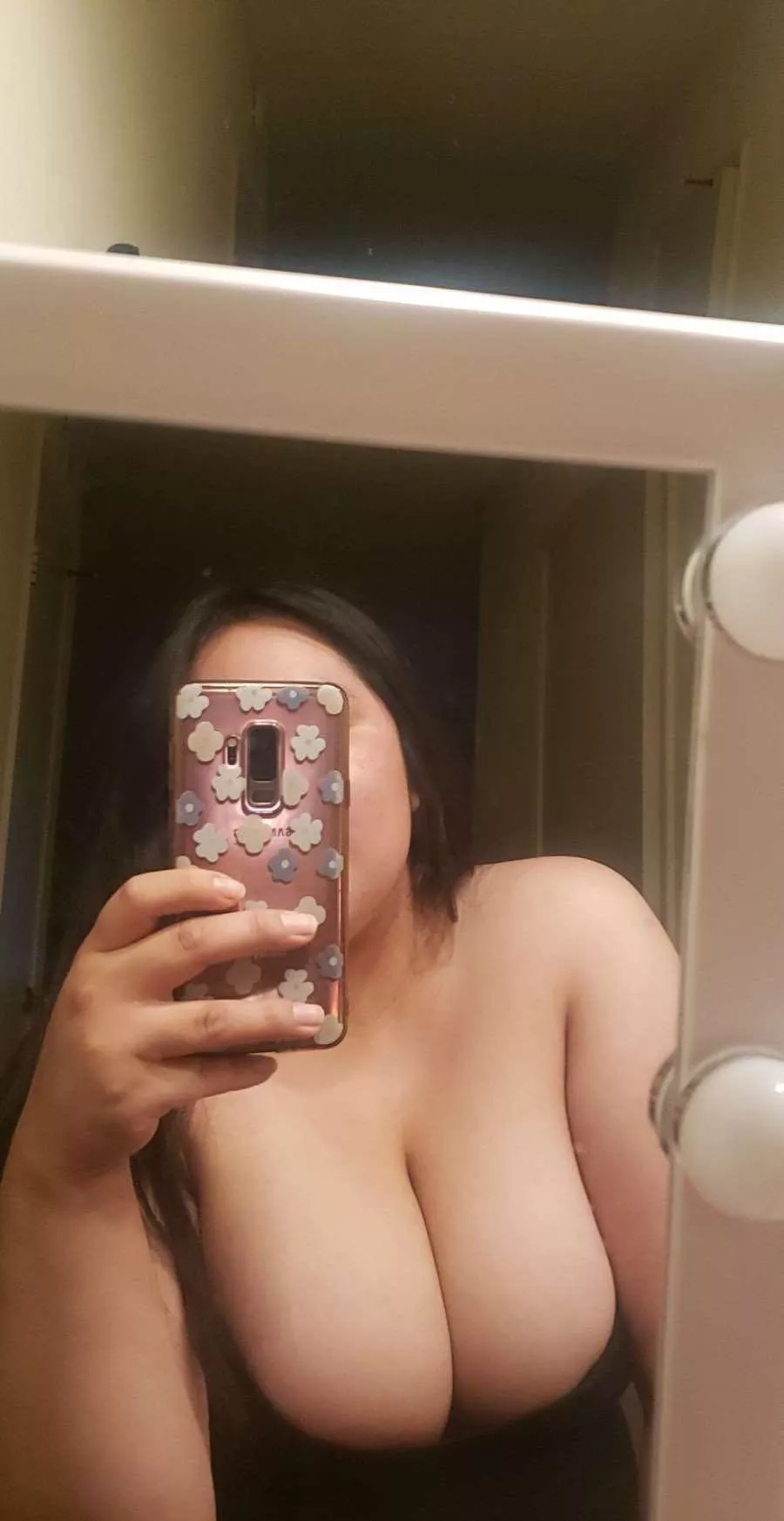 WHO can CUM on my girls FACE and tits