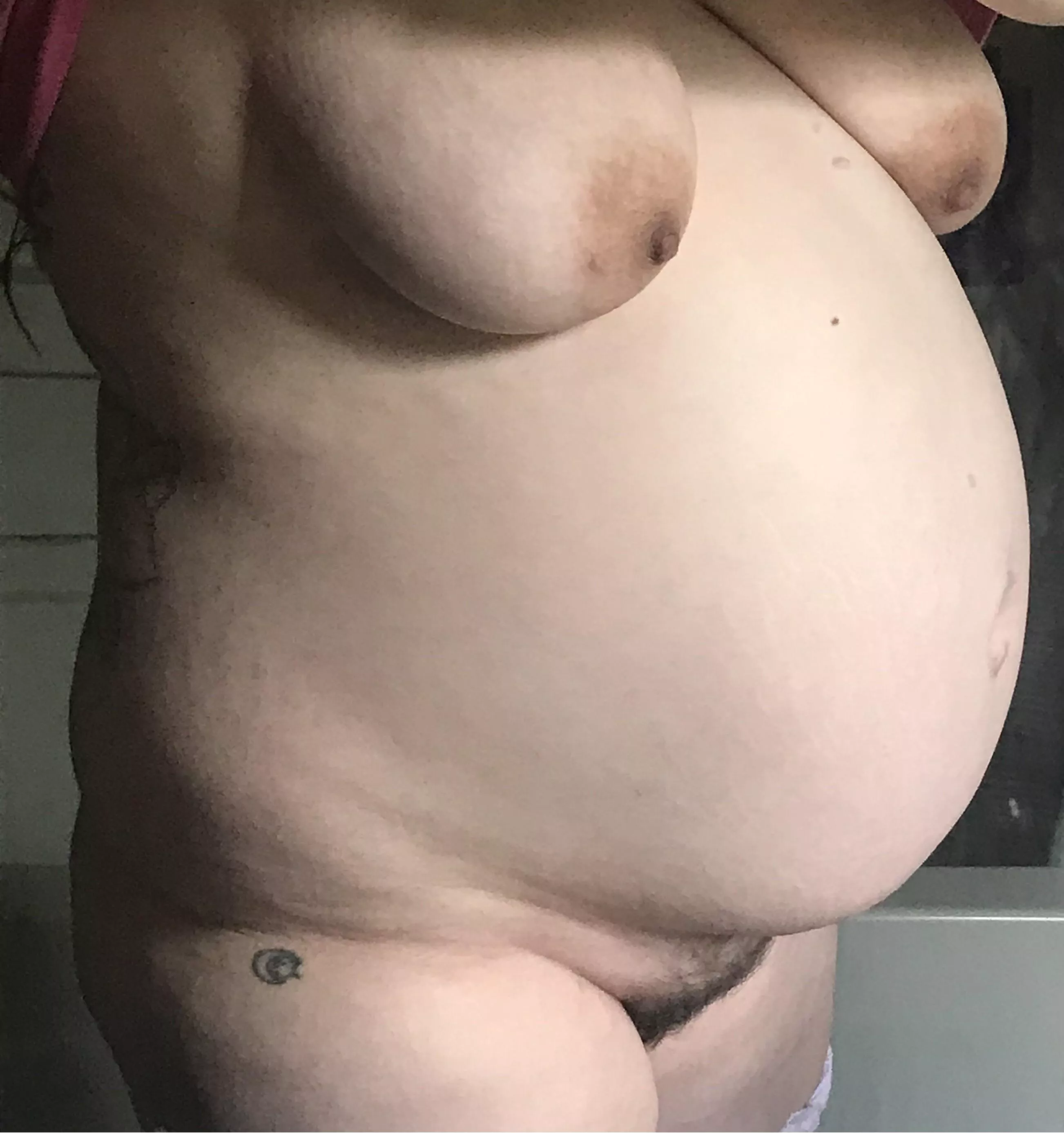 23 weeks pregnant, do you think I'm sexy? I do ðŸ˜œ