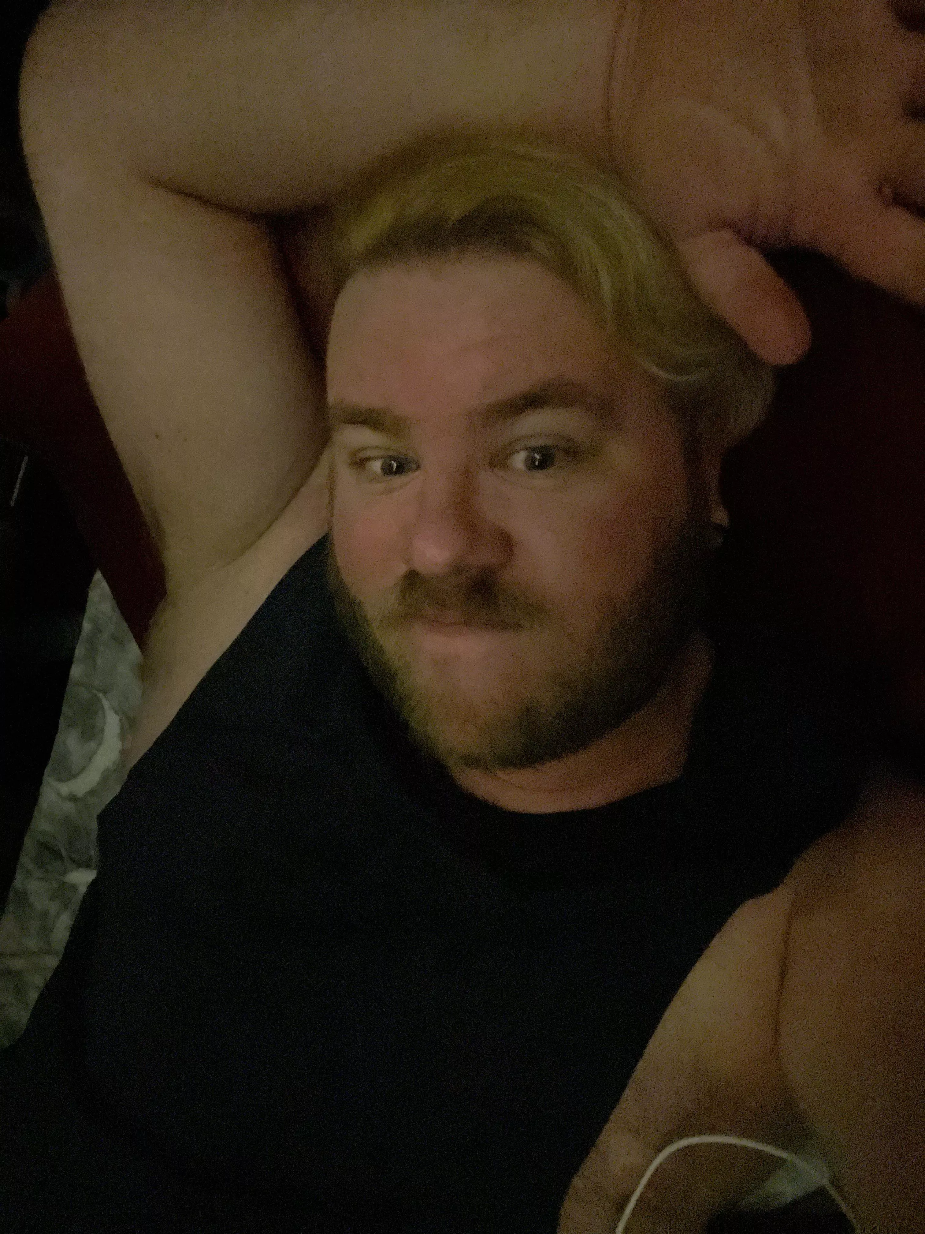 [31] Tired and in search of a cuddle buddy