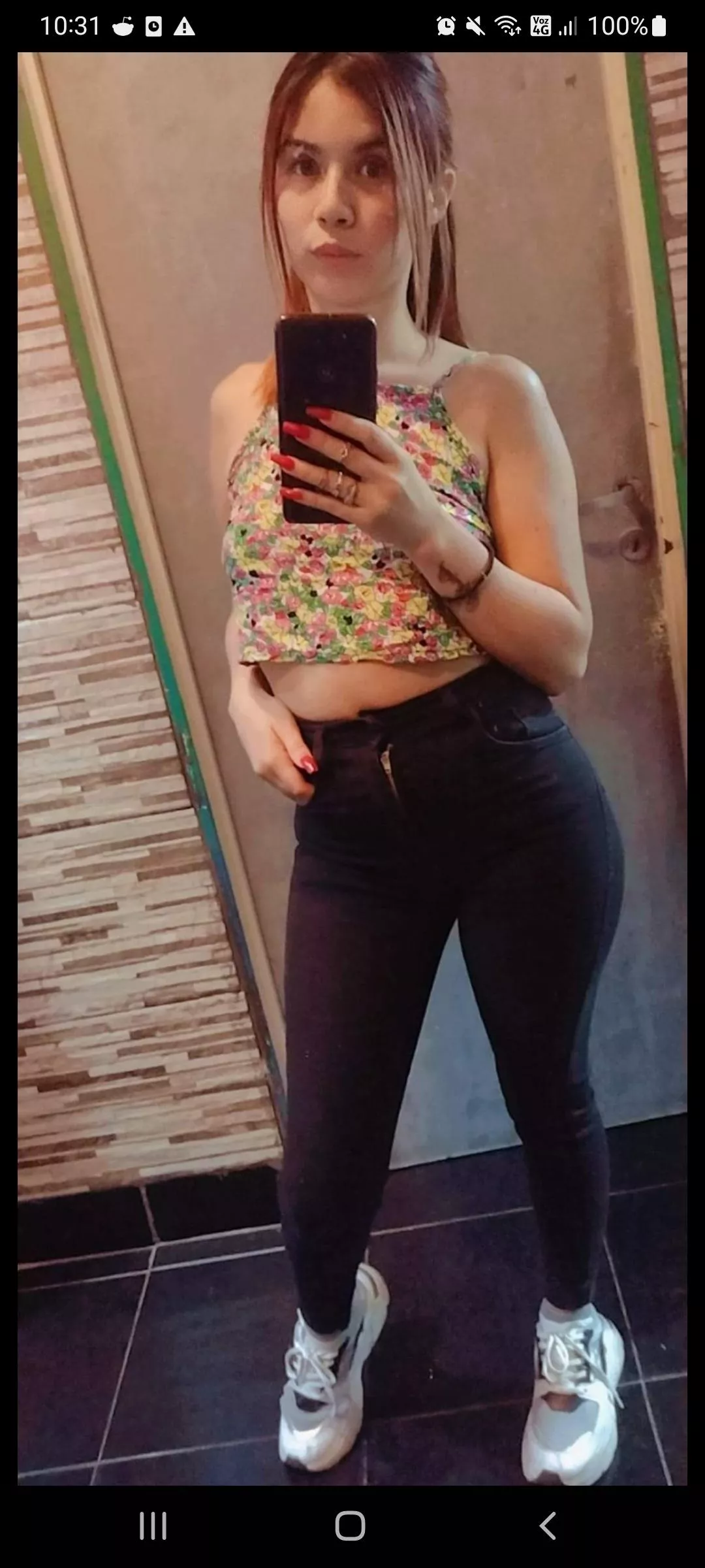 do you like black jeans? (F25)