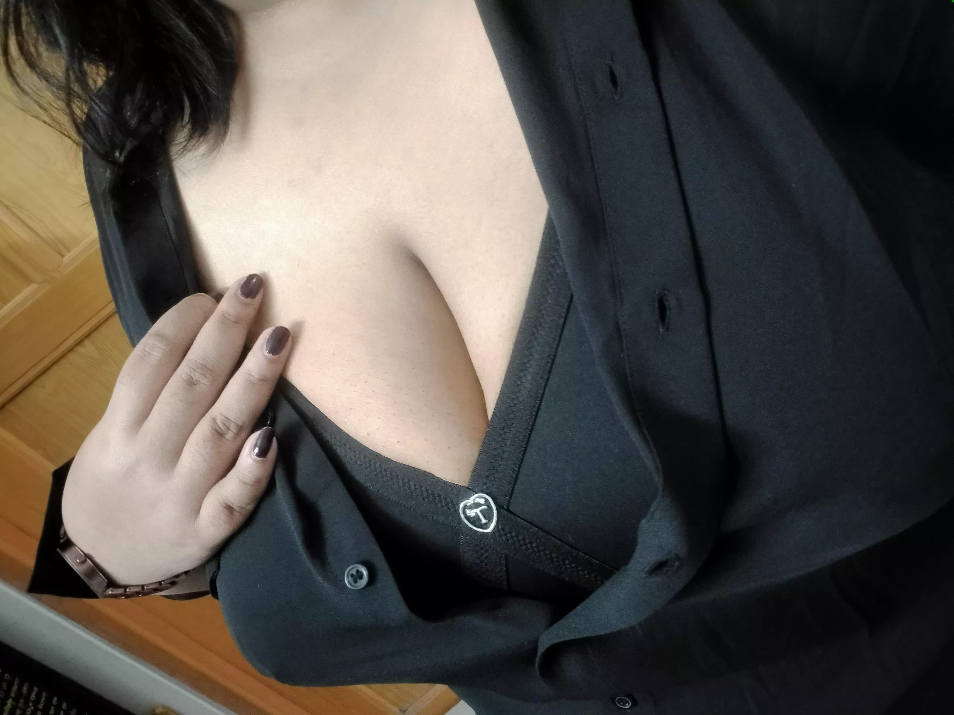 [F] felt sexy in the black shirtðŸ˜Š