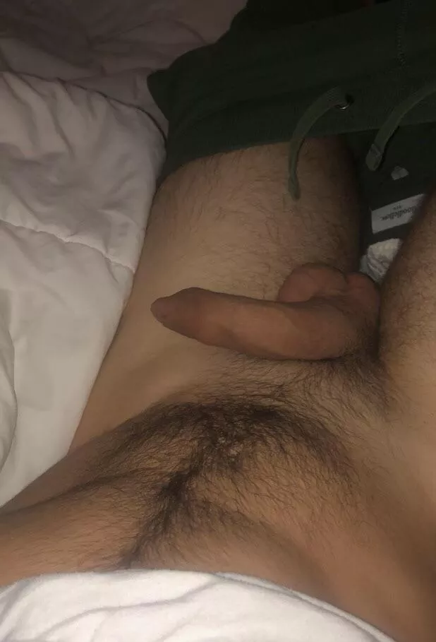 feel this stoner cock grow in ur mouth